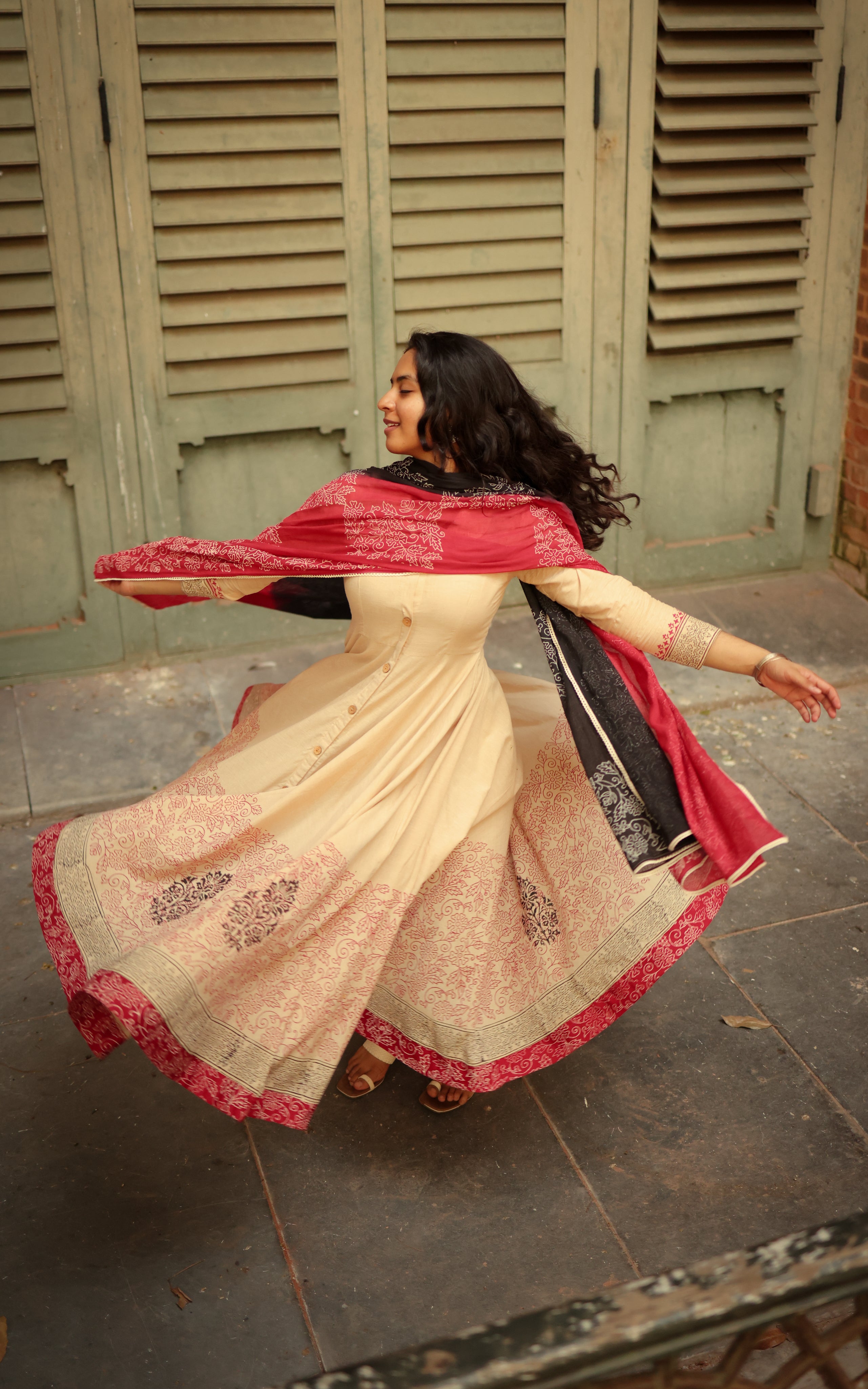 Full Flared Anarkali Kurti