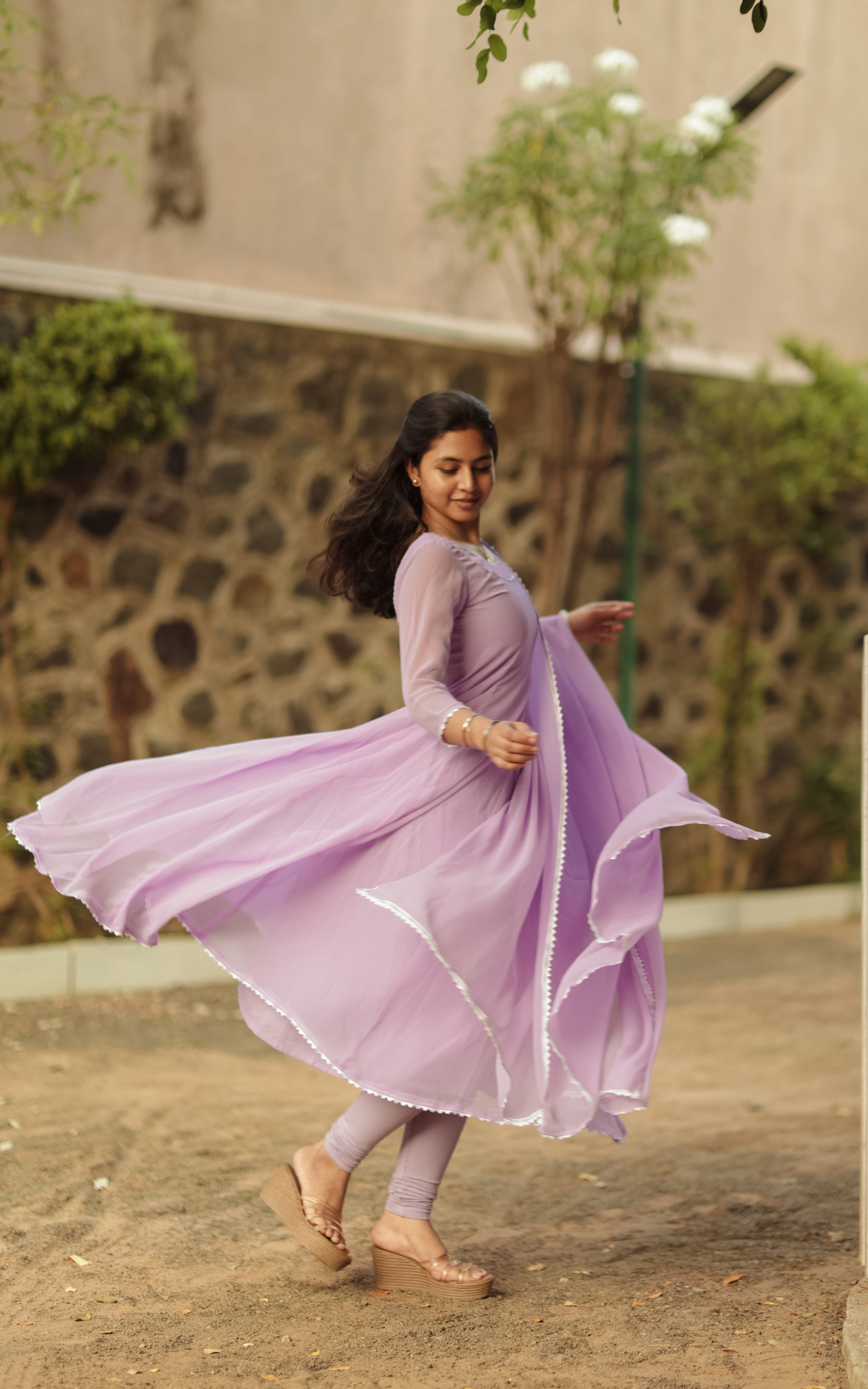 These elegant and festive designs are perfect for special occasions, blending tradition with contemporary style