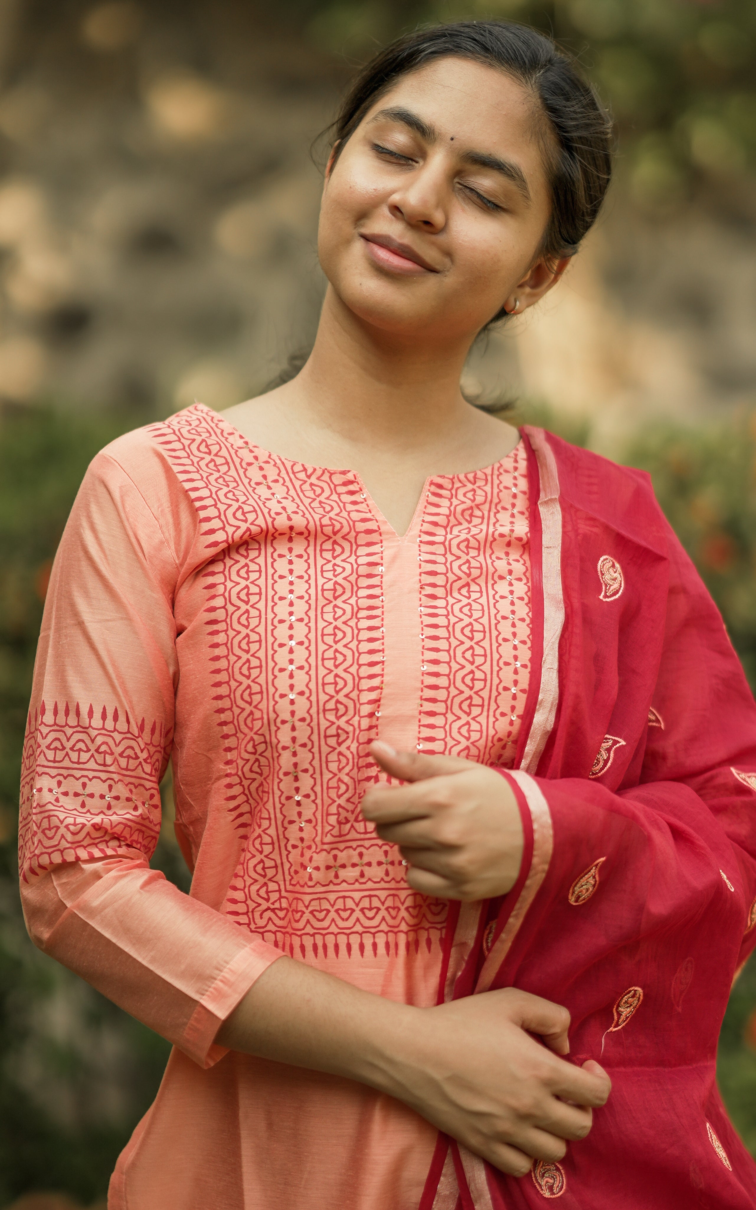 Minimal design kurti