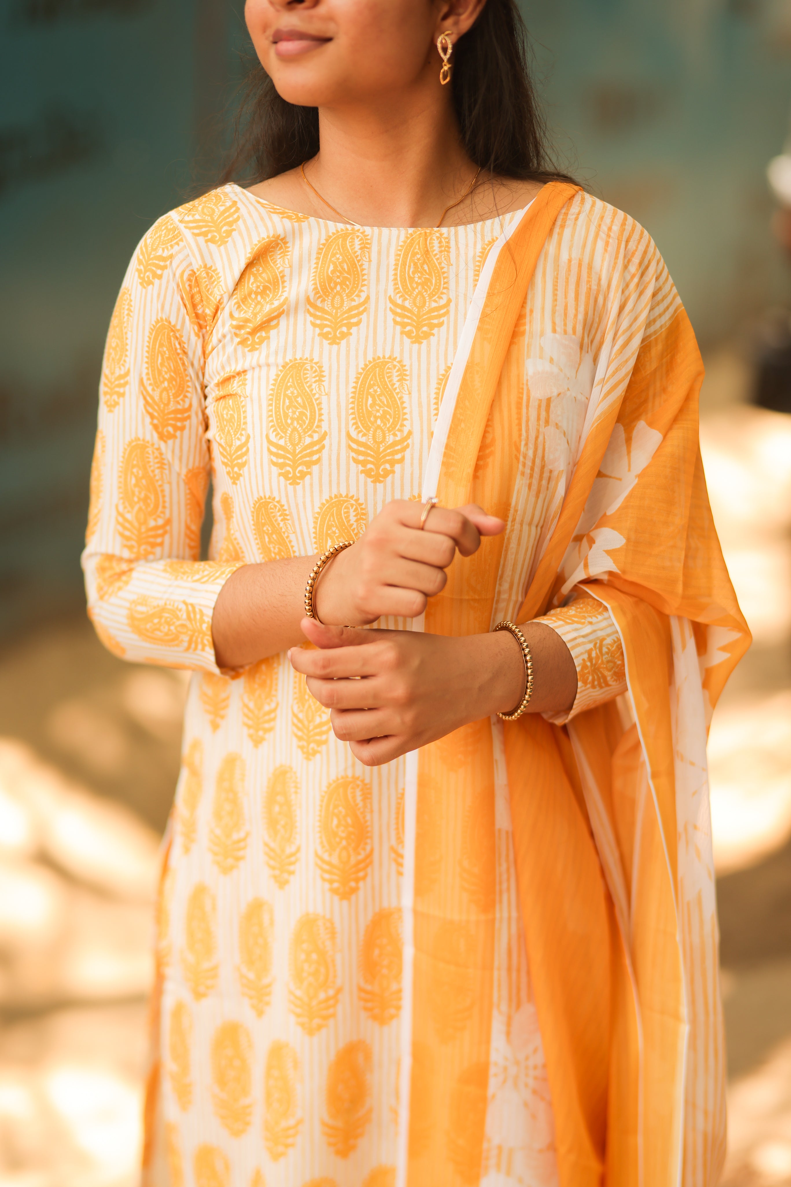 Kalloori Yellow (Kurti+Dupatta)