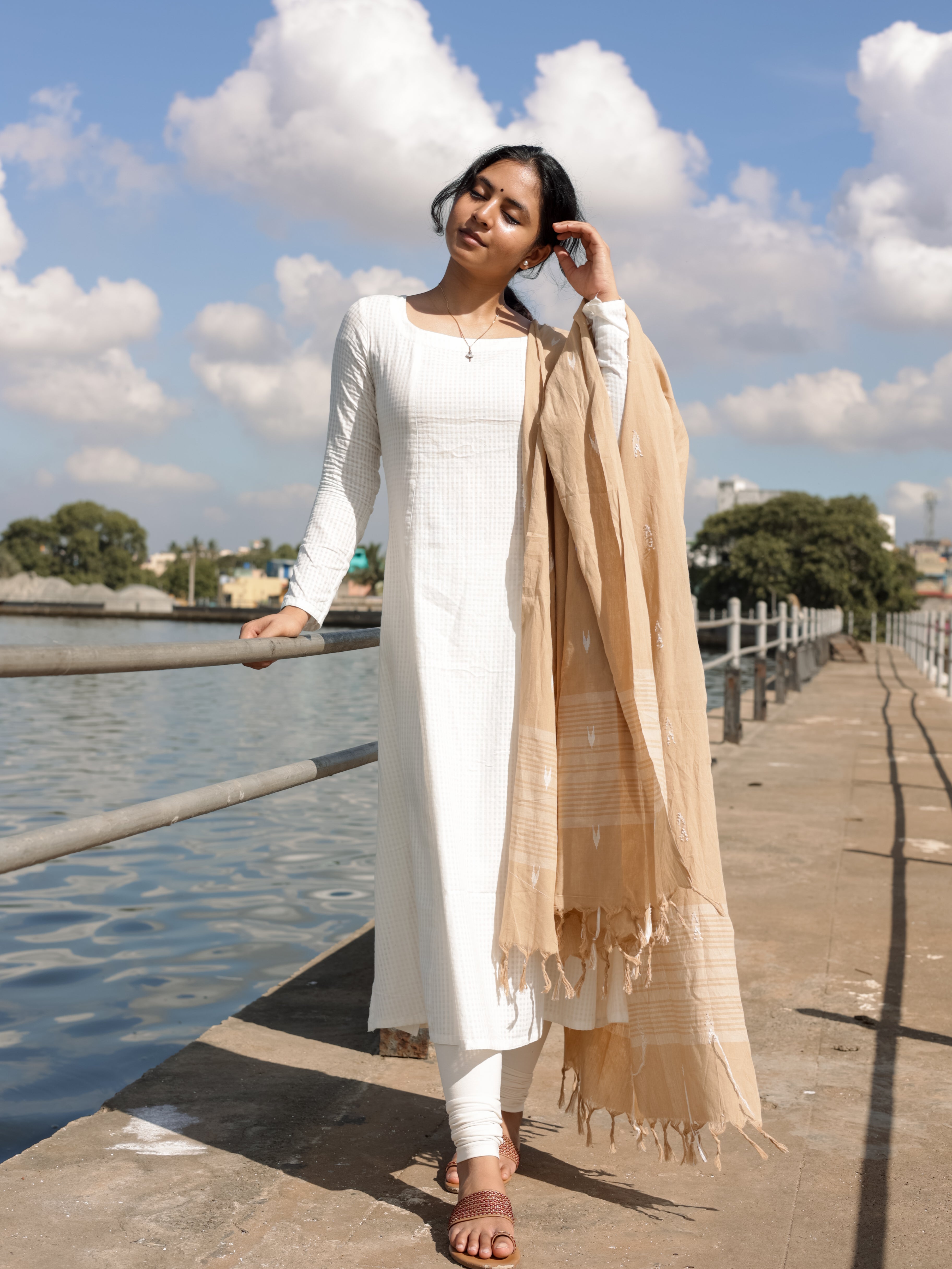 Jodi Simran White (Kurti+Dupatta) KURTIS instore