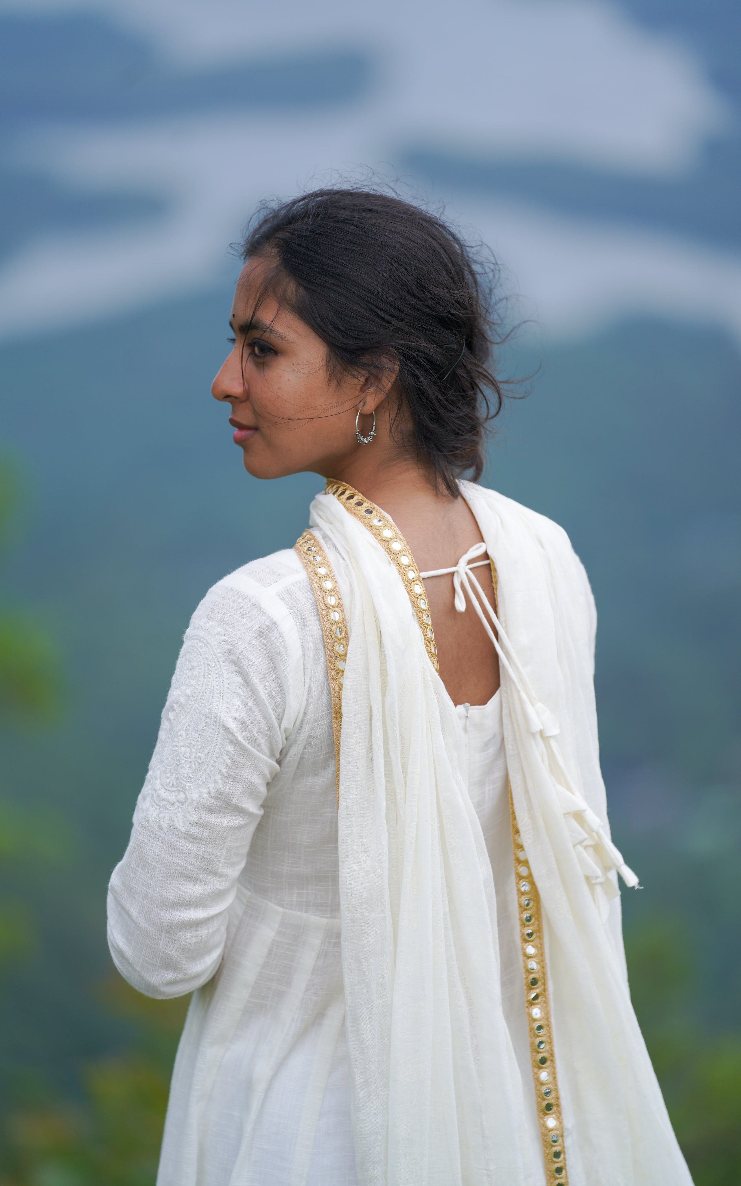 full sleeve white ethnic gown Raavanan look