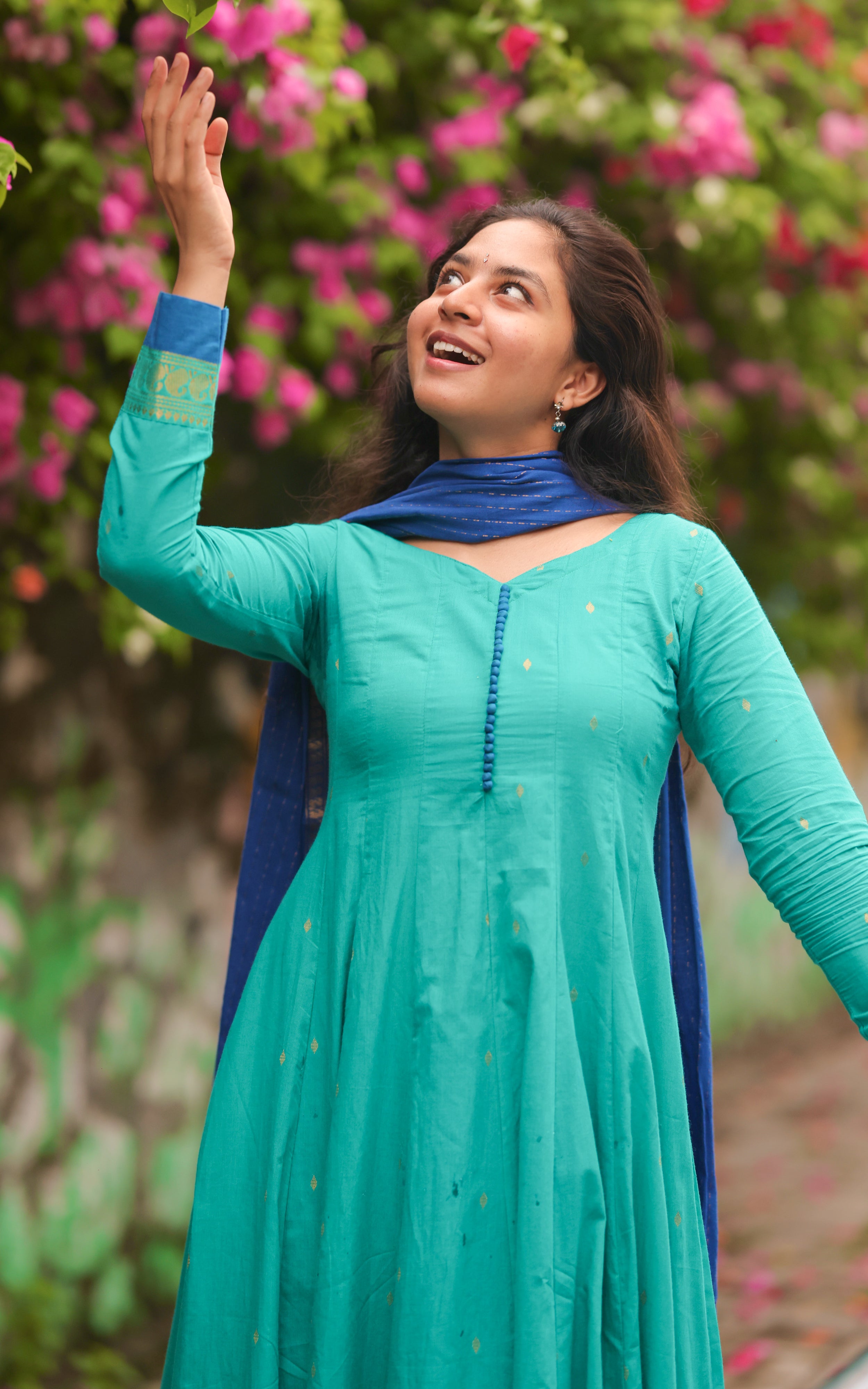 Kundhavai Aqua Blue (Kurti+Dupatta)