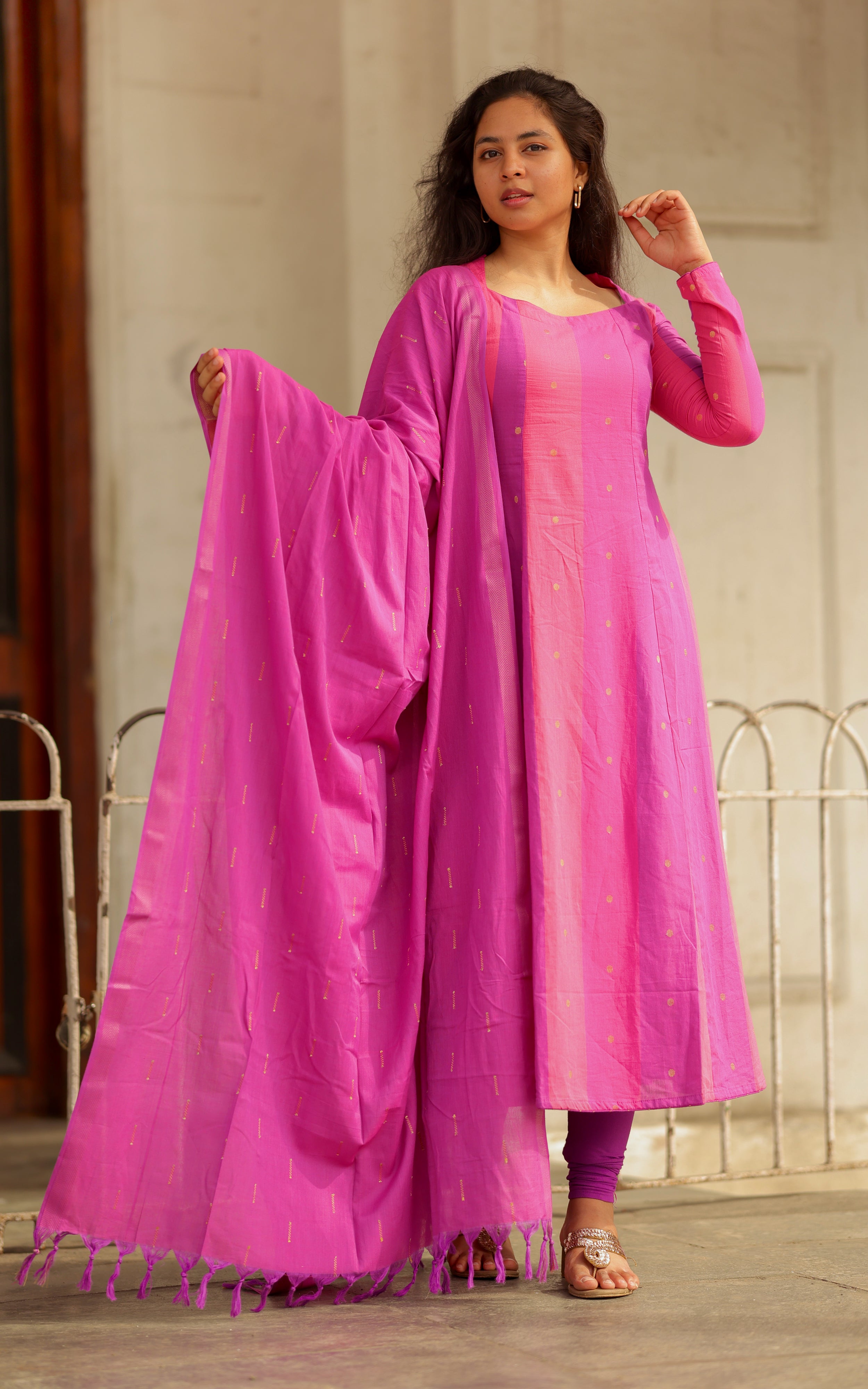 Pon Thamarai (Kurti+Dupatta)
