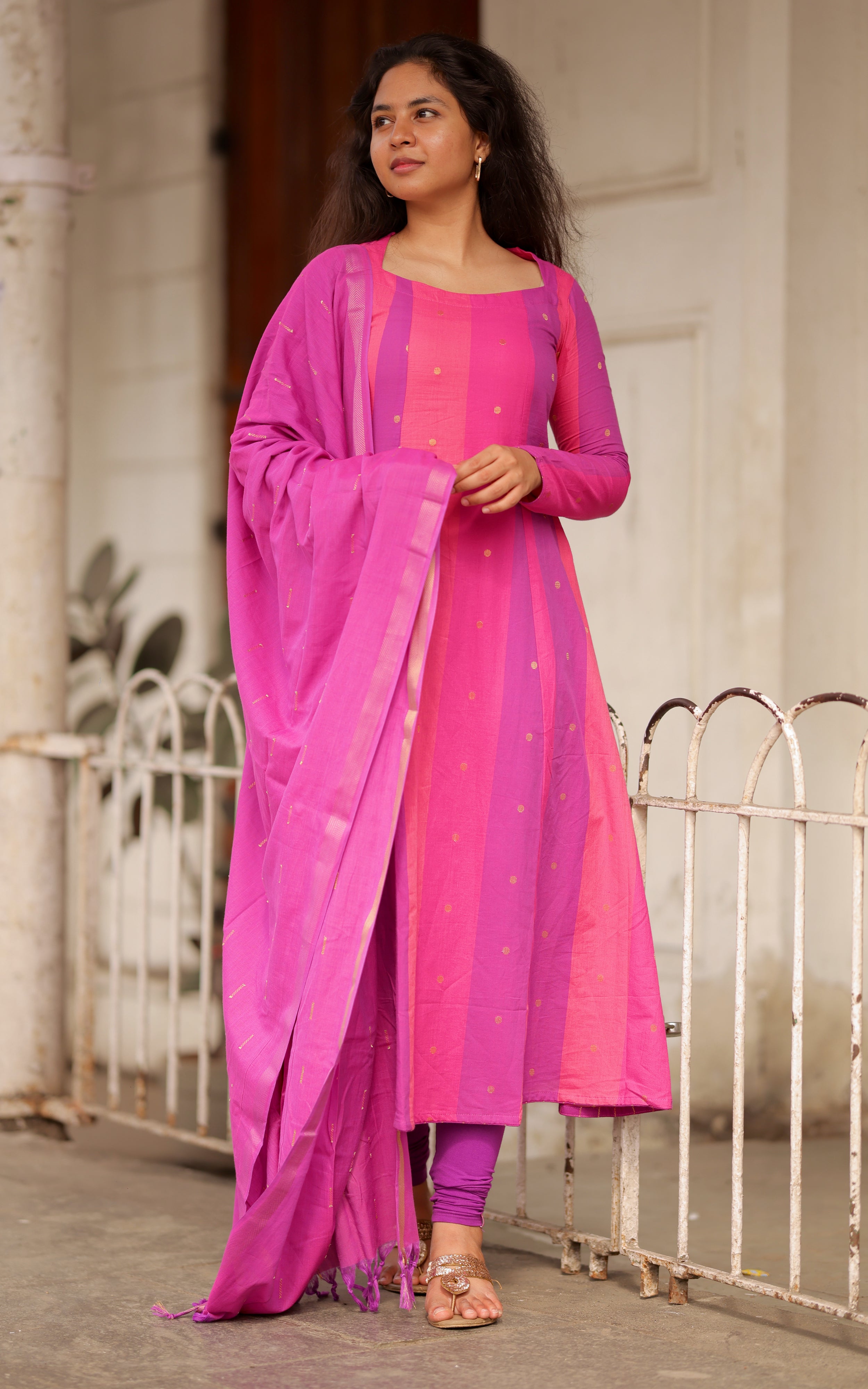 Pon Thamarai (Kurti+Dupatta)