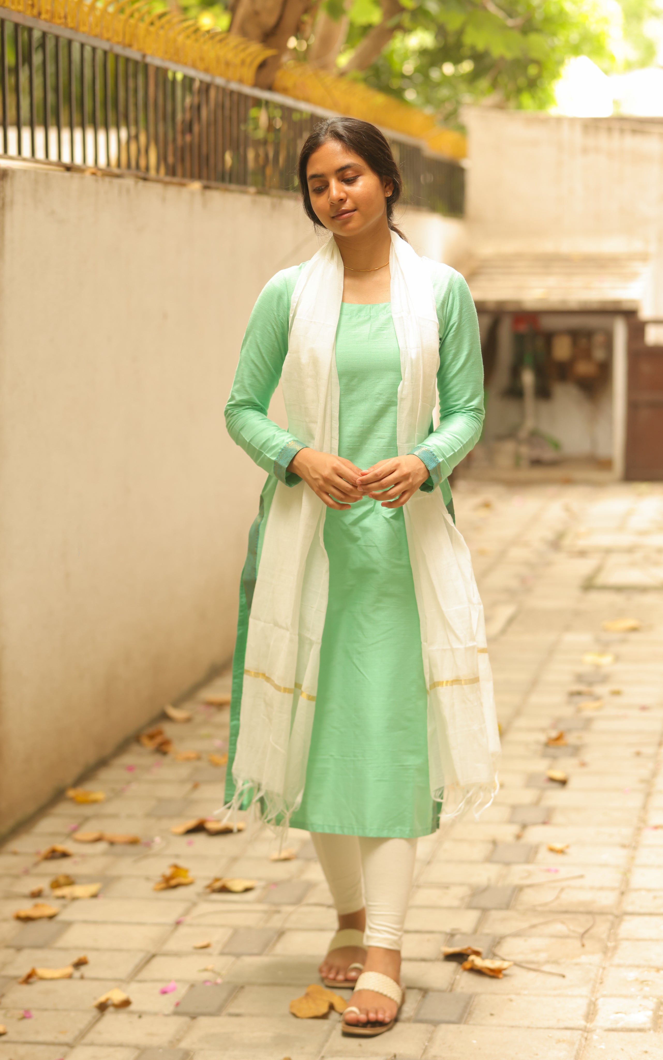 Kandukondain Kandukondain Meenu 2  (Kurti+Dupatta) Delivery Time 10-15 Days