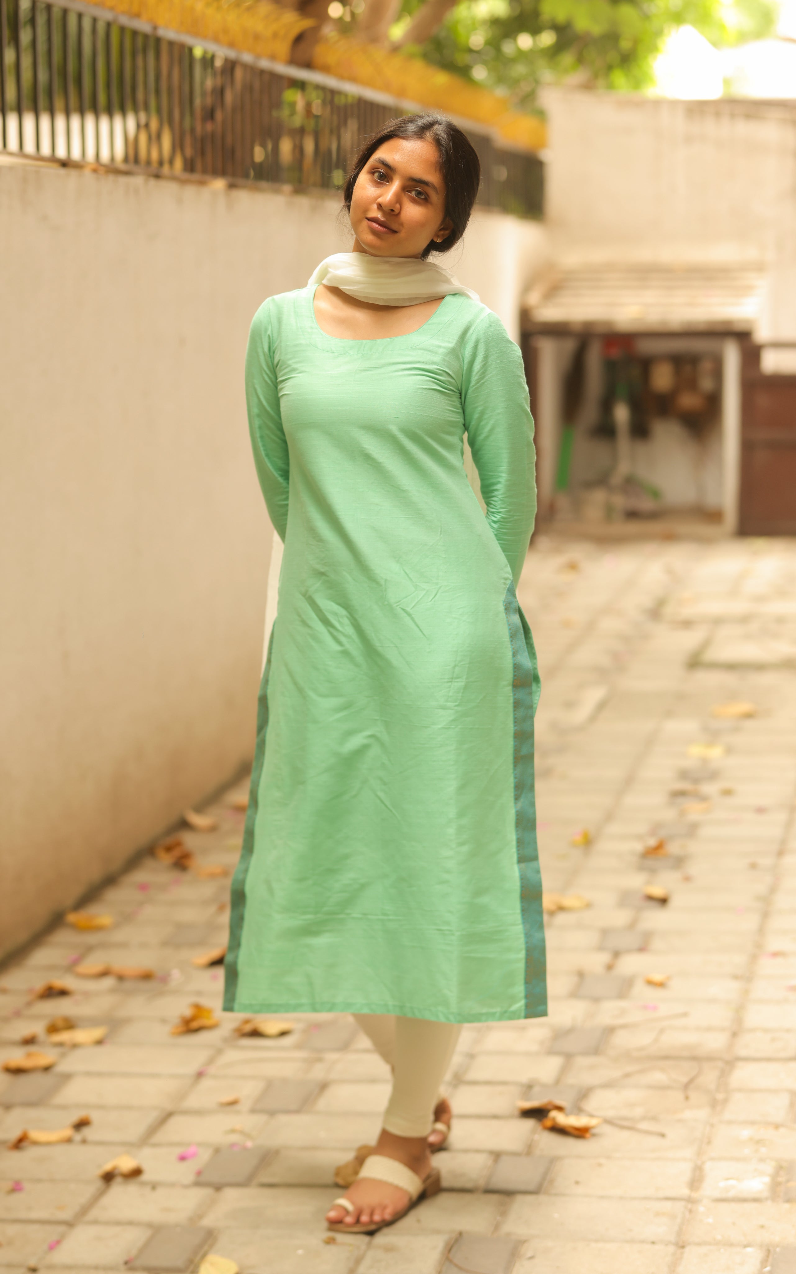 Kandukondain Kandukondain Meenu 2  (Kurti+Dupatta) Delivery Time 10-15 Days