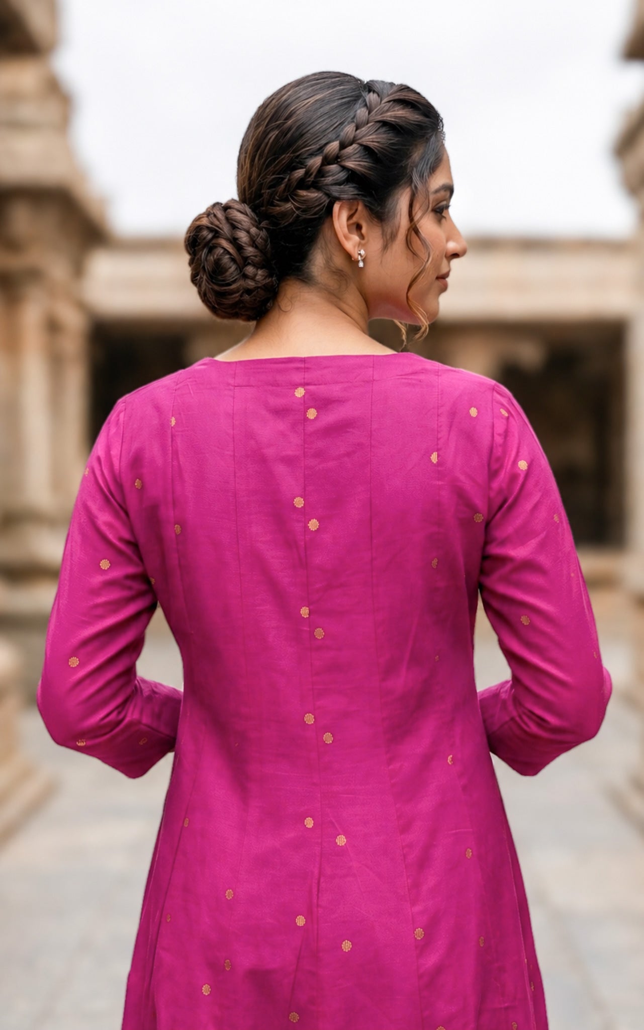 Thashika B (Kurti+Dupatta)