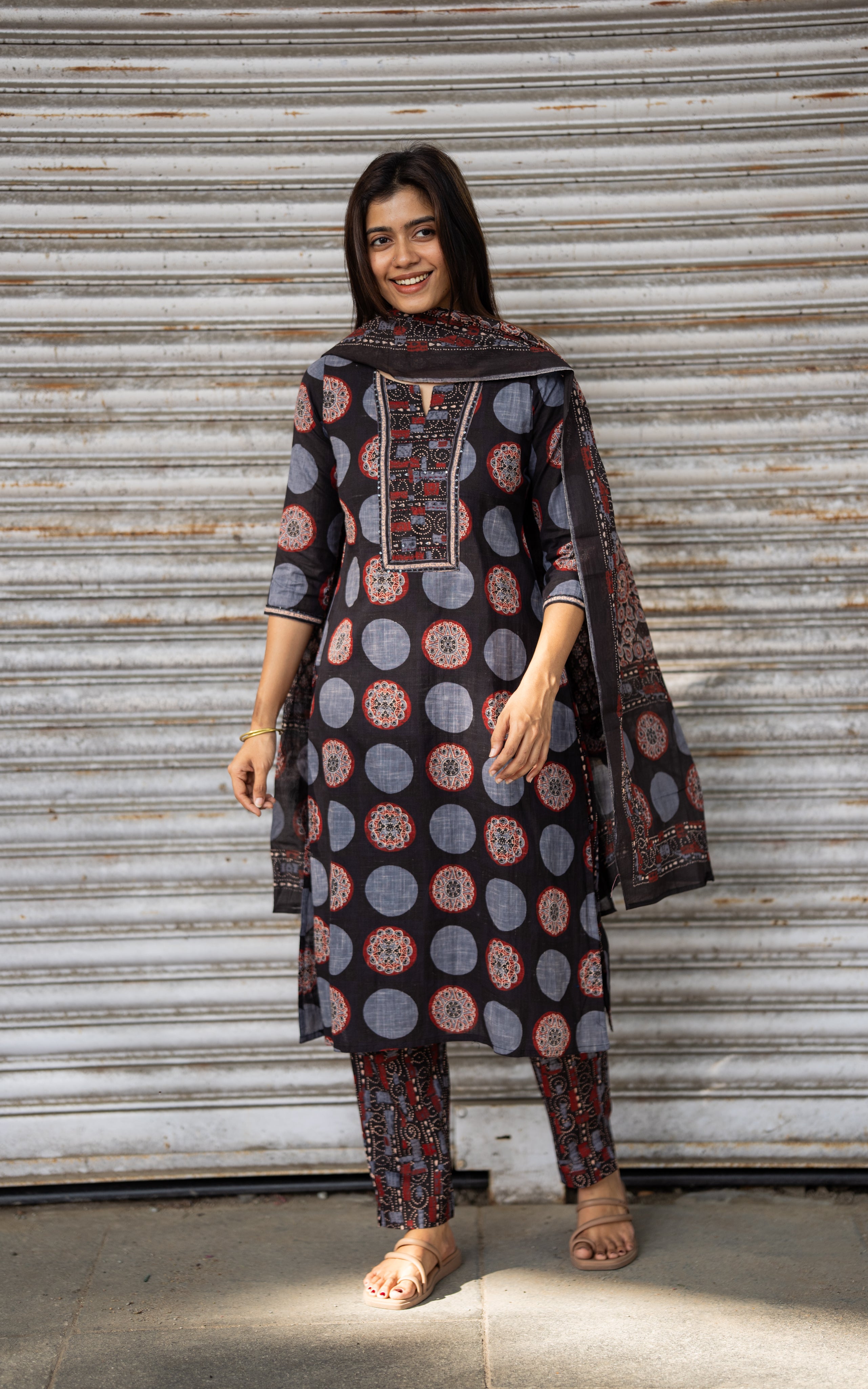 Desika C (Kurti+Pant+Dupatta)