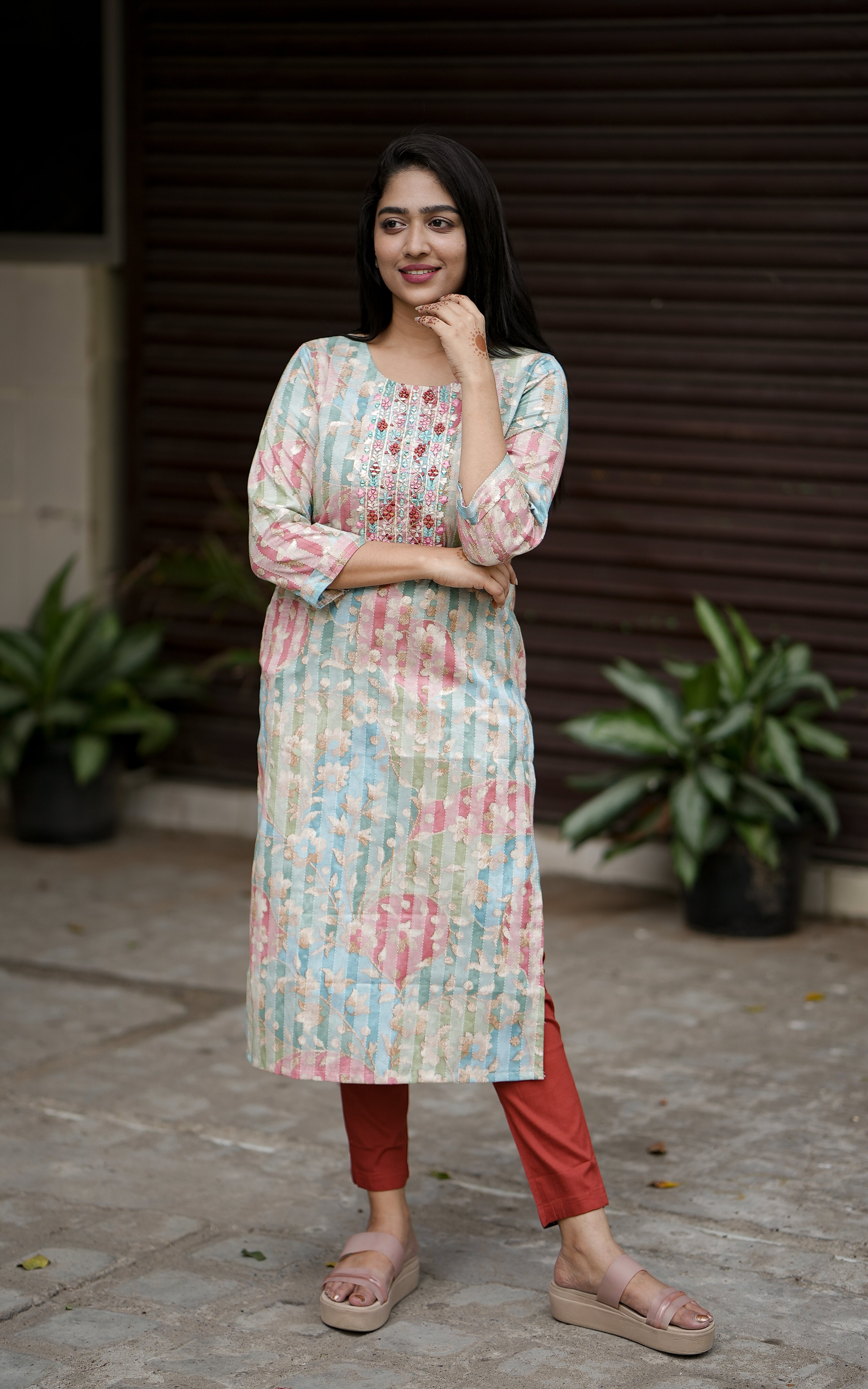 Buy Black Blended Cotton Printed Long Kurti After Six Wear Online at Best  Price | Cbazaar