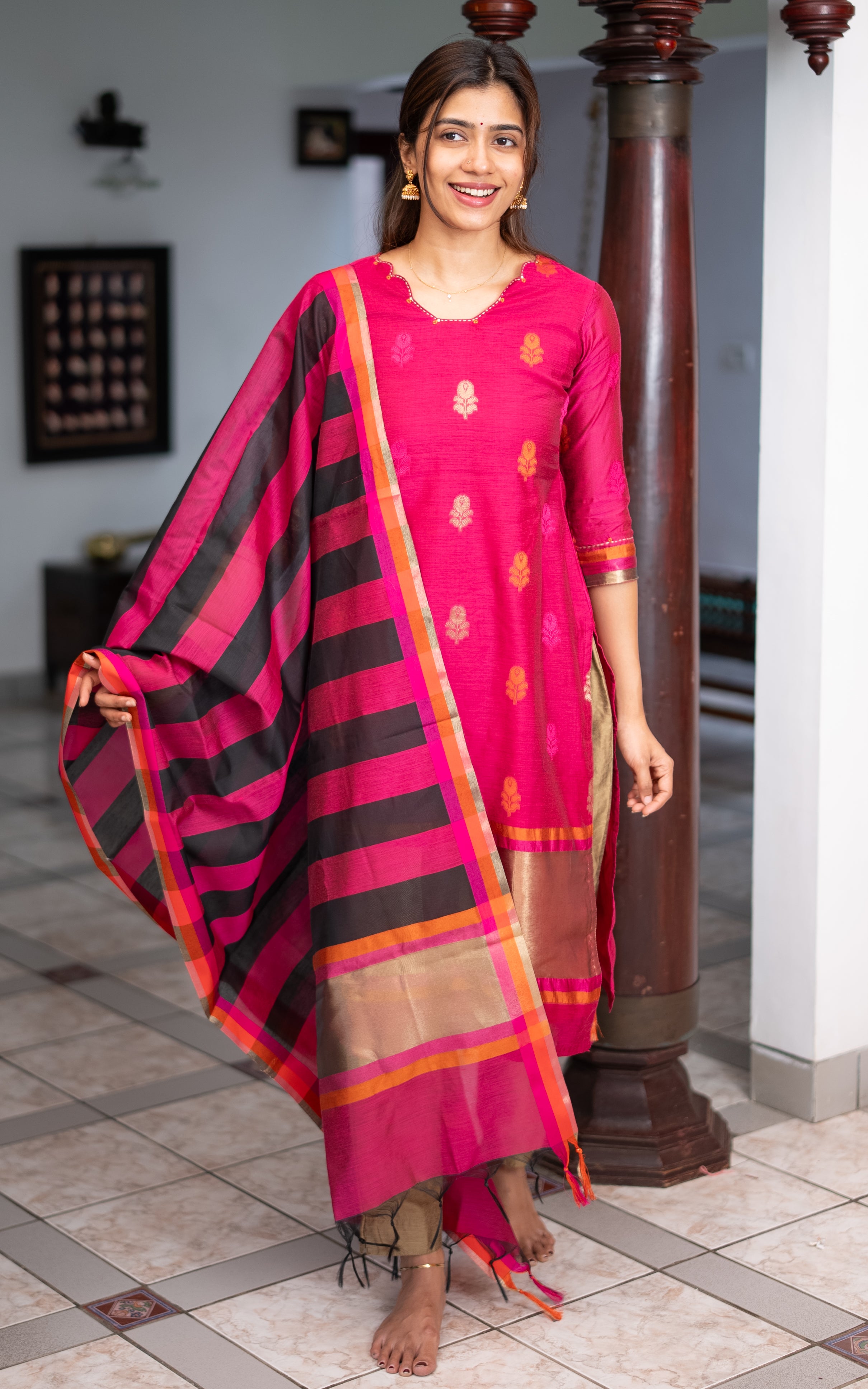 Nalavenba Pink (Kurti+Dupatta)