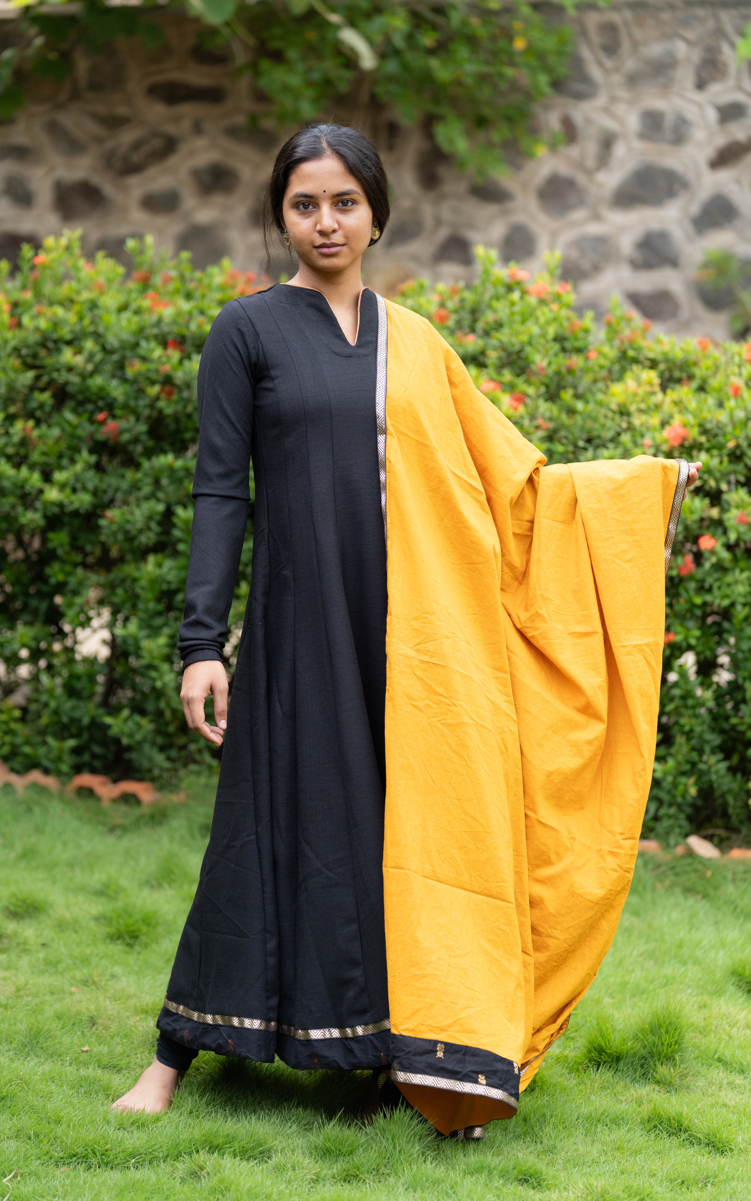 Raavanan Black (Kurti+Dupatta)