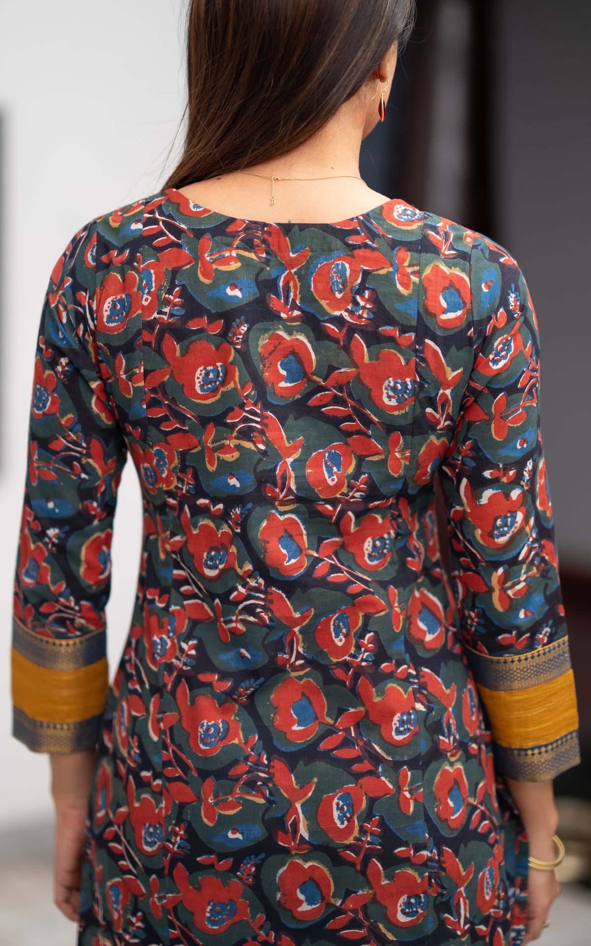 Multicolor Elegant Straight Cut Kurti for Women