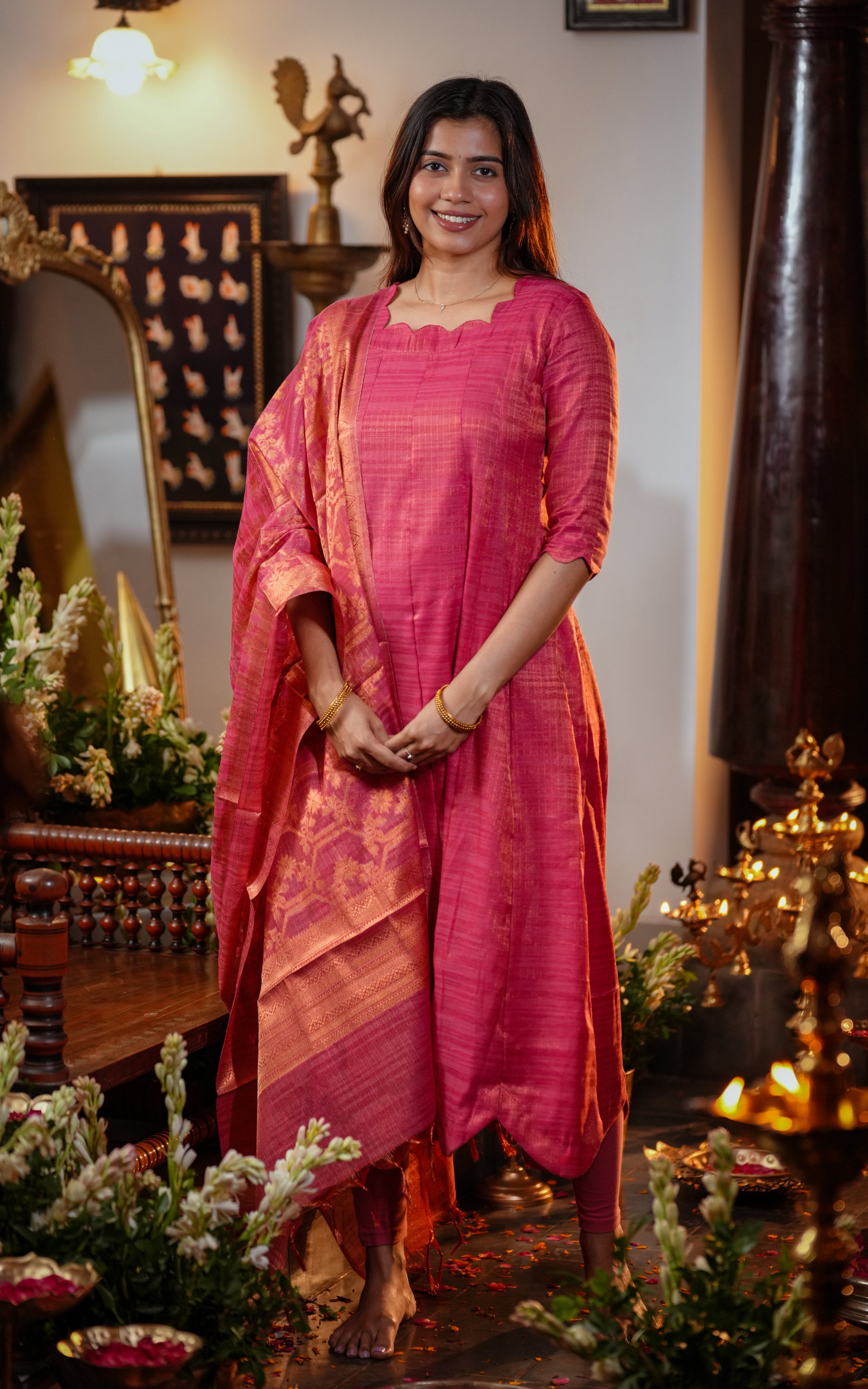 Kural Mozhi Pink (Kurti+Dupatta)