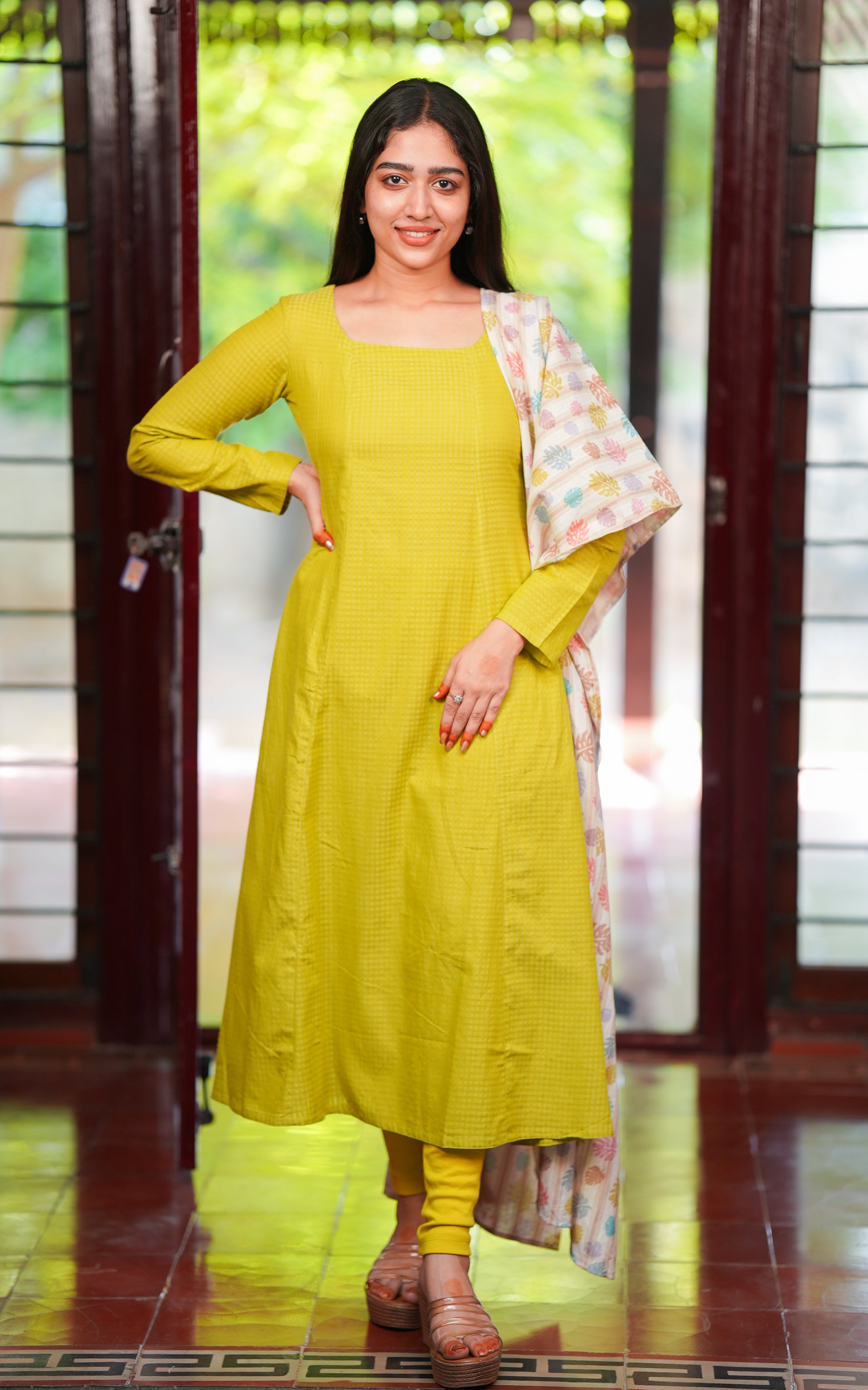 Vanishsree (Kurti+Dupatta) KURTIS instore