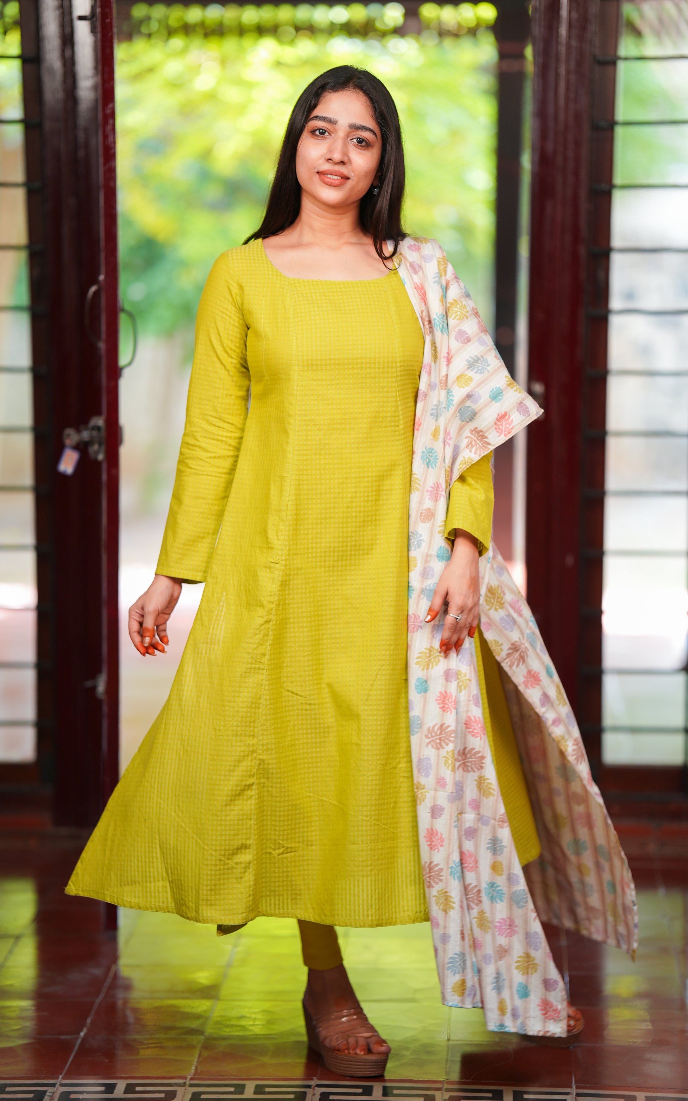 Vanishsree (Kurti+Dupatta) KURTIS instore