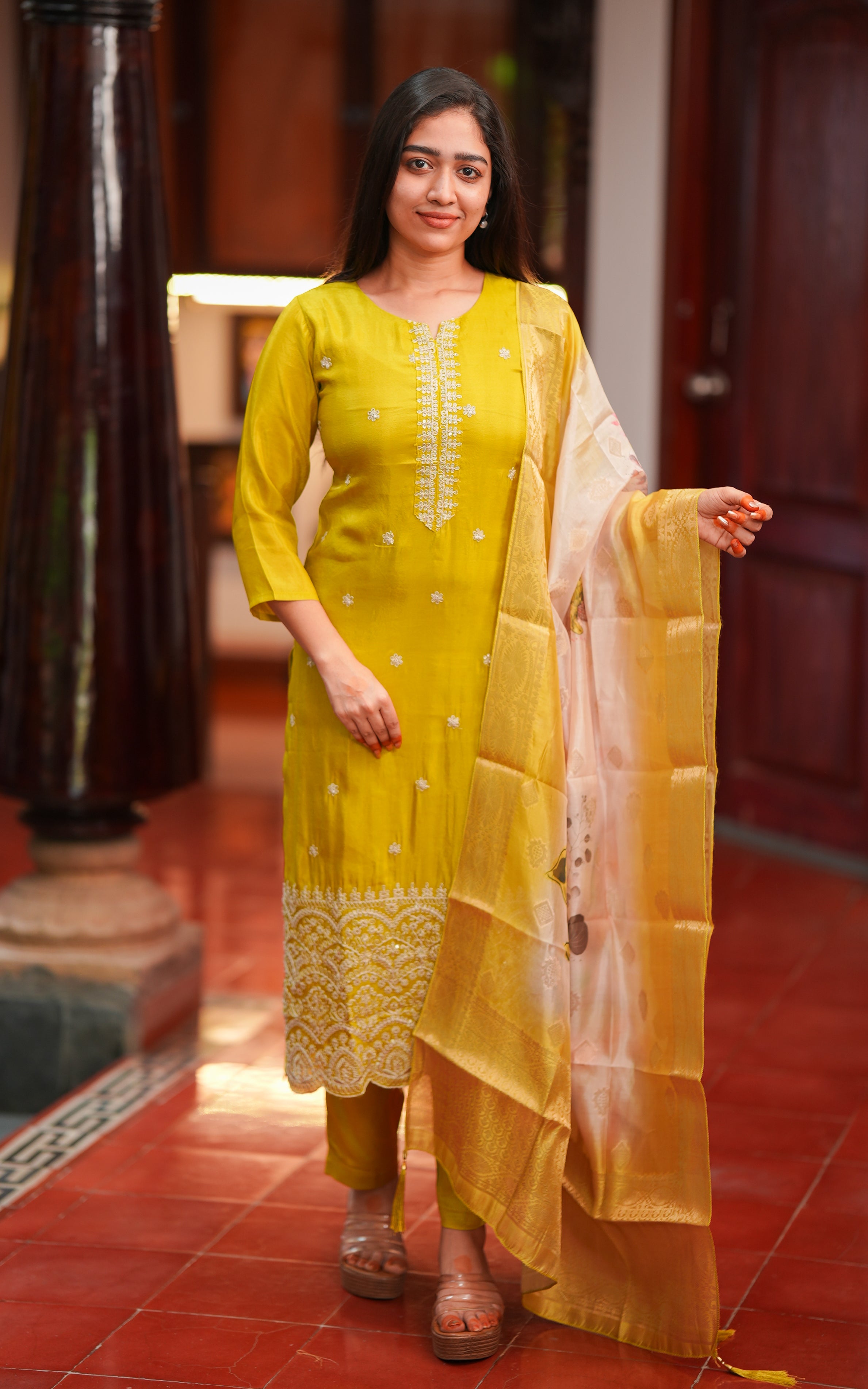 Mahilmathi (Kurti+Pant+Dupatta) KURTIS instore