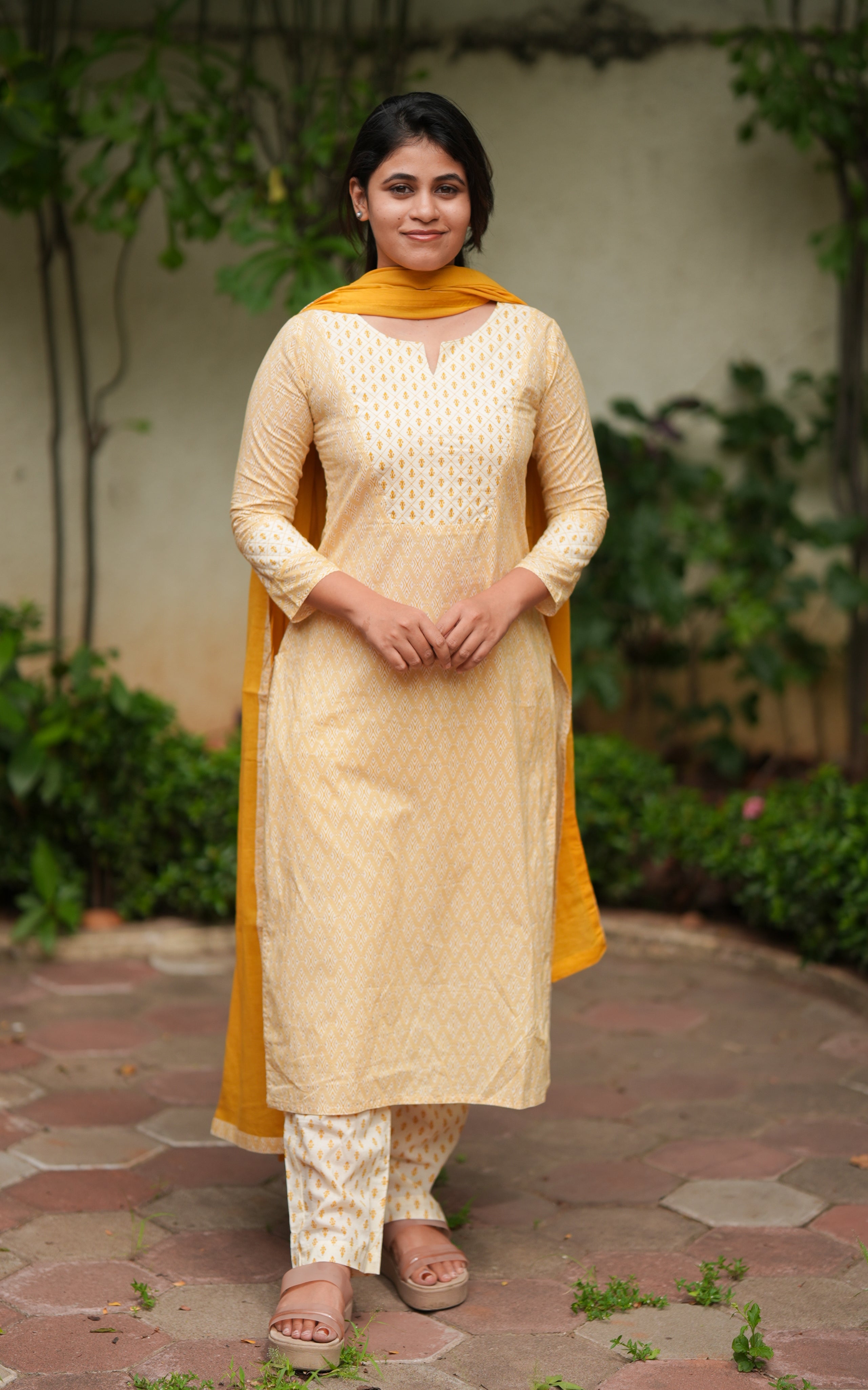 Shakira Yellow (Kurti+Pant+Dupatta)