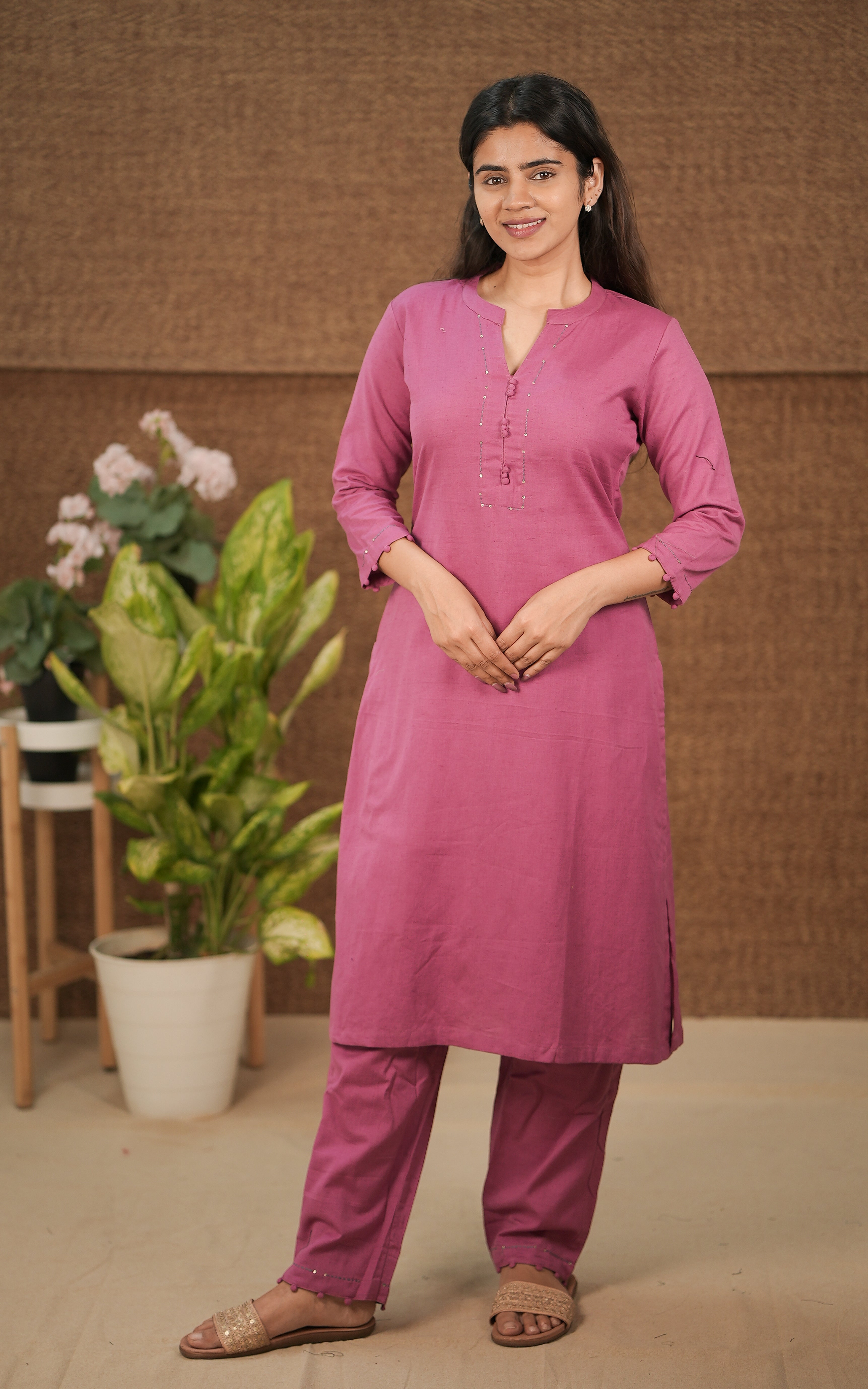 instore mauve kurti set made for traditional methods of processing cotton flex with trendy design kurti set for women daily wear & office wear, college wear