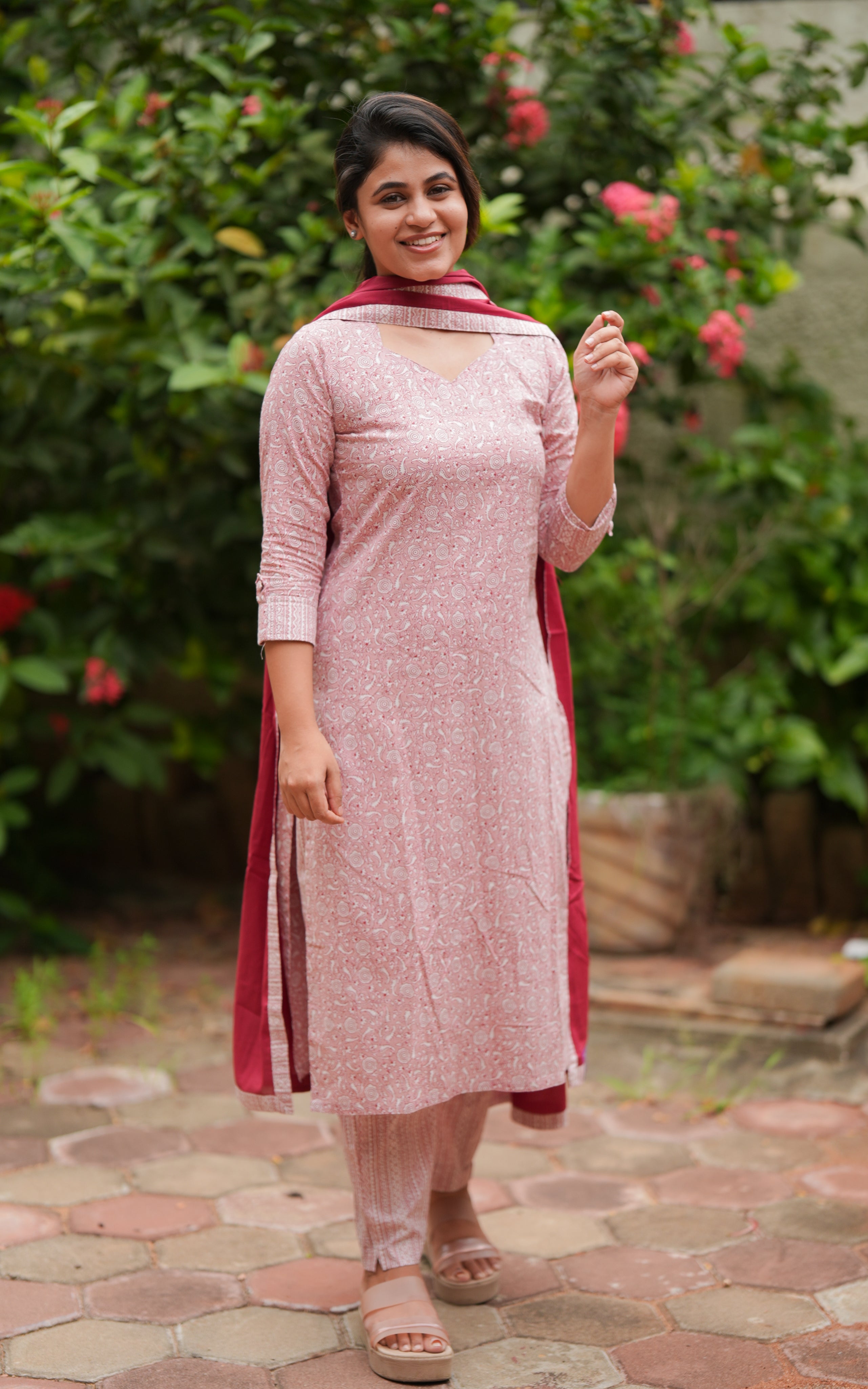 insote kurti bhuvi peach (kurti+pant+dupatta)