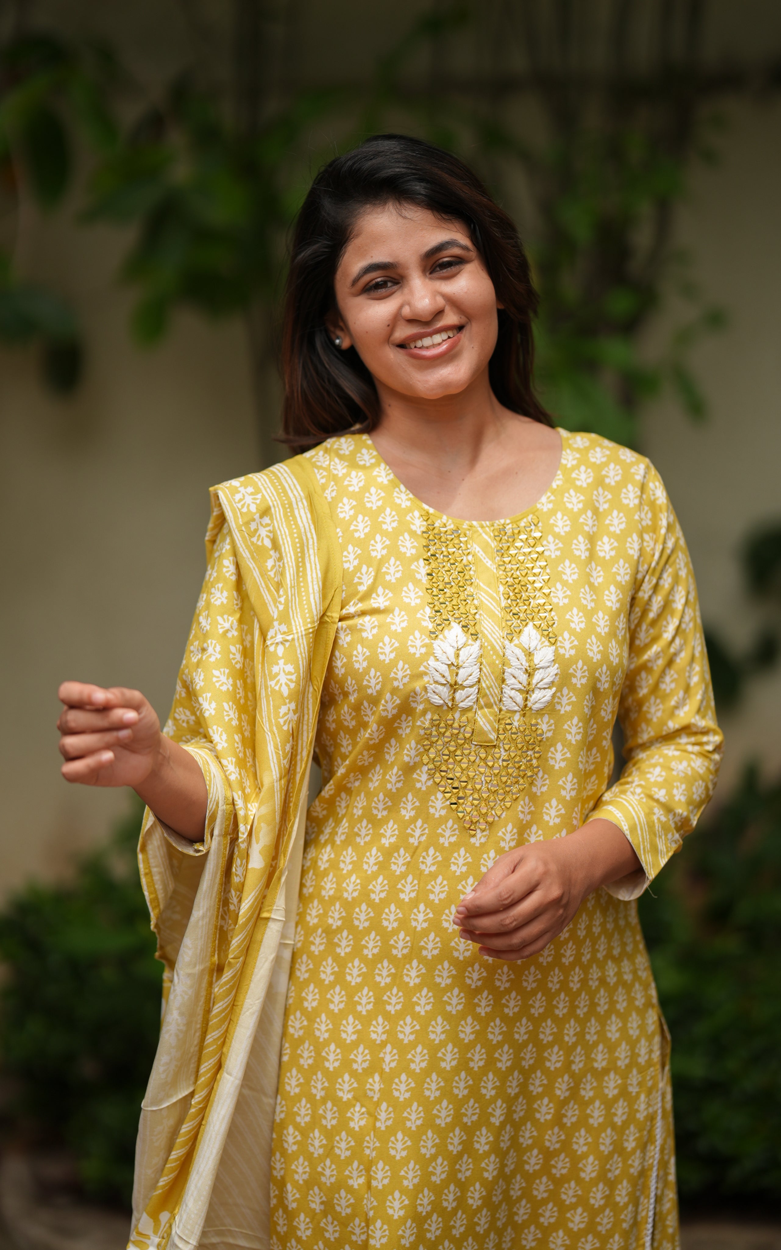 instore kurti gunavathi pastel yellow (kurti+pant+dupatta)