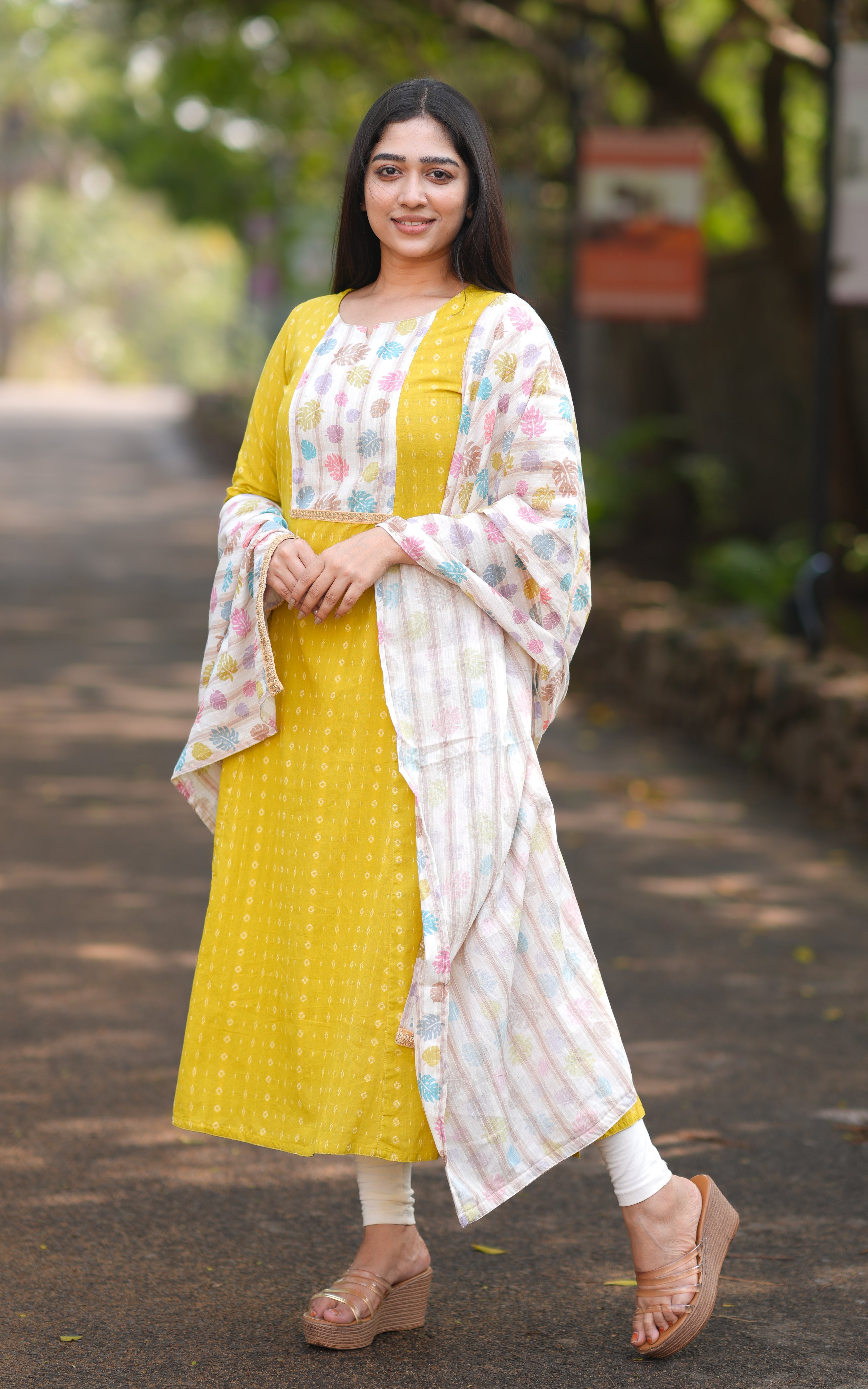 Agalya (Kurti+Dupatta)