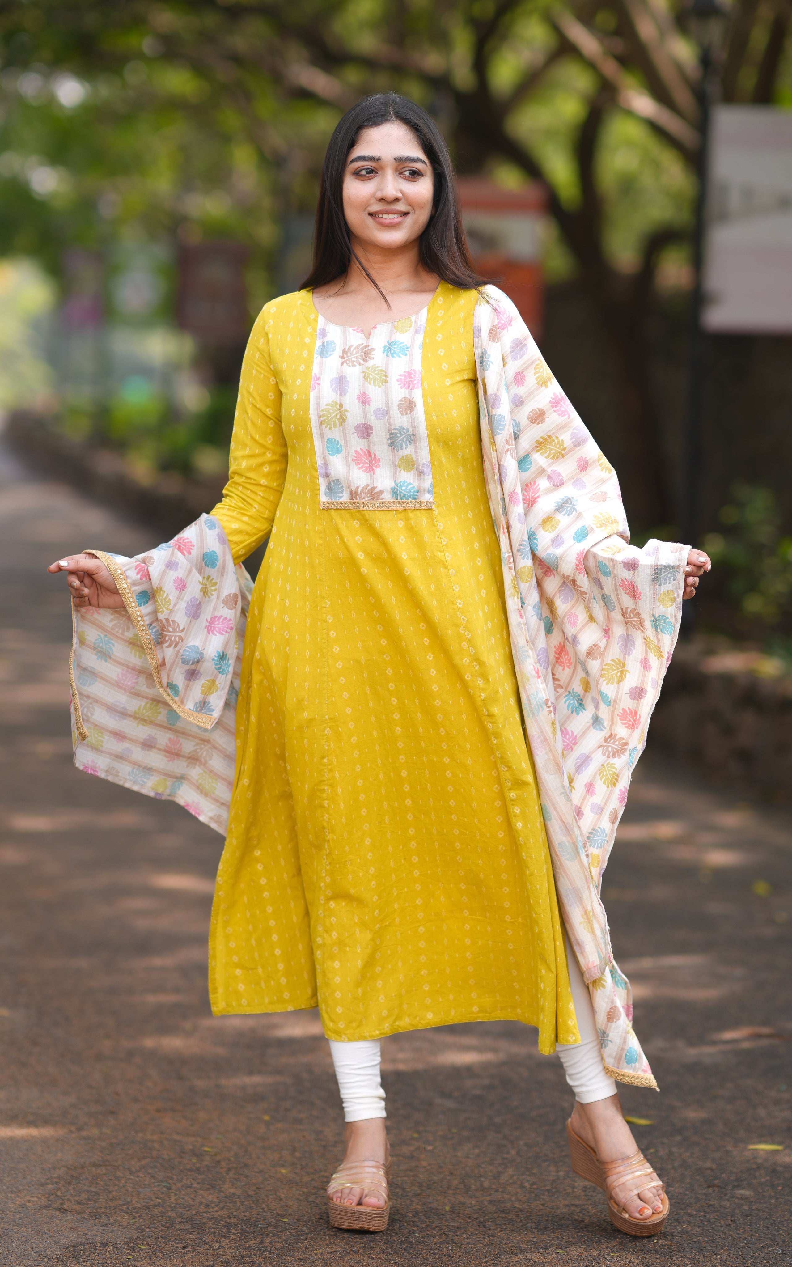 Agalya (Kurti+Dupatta)