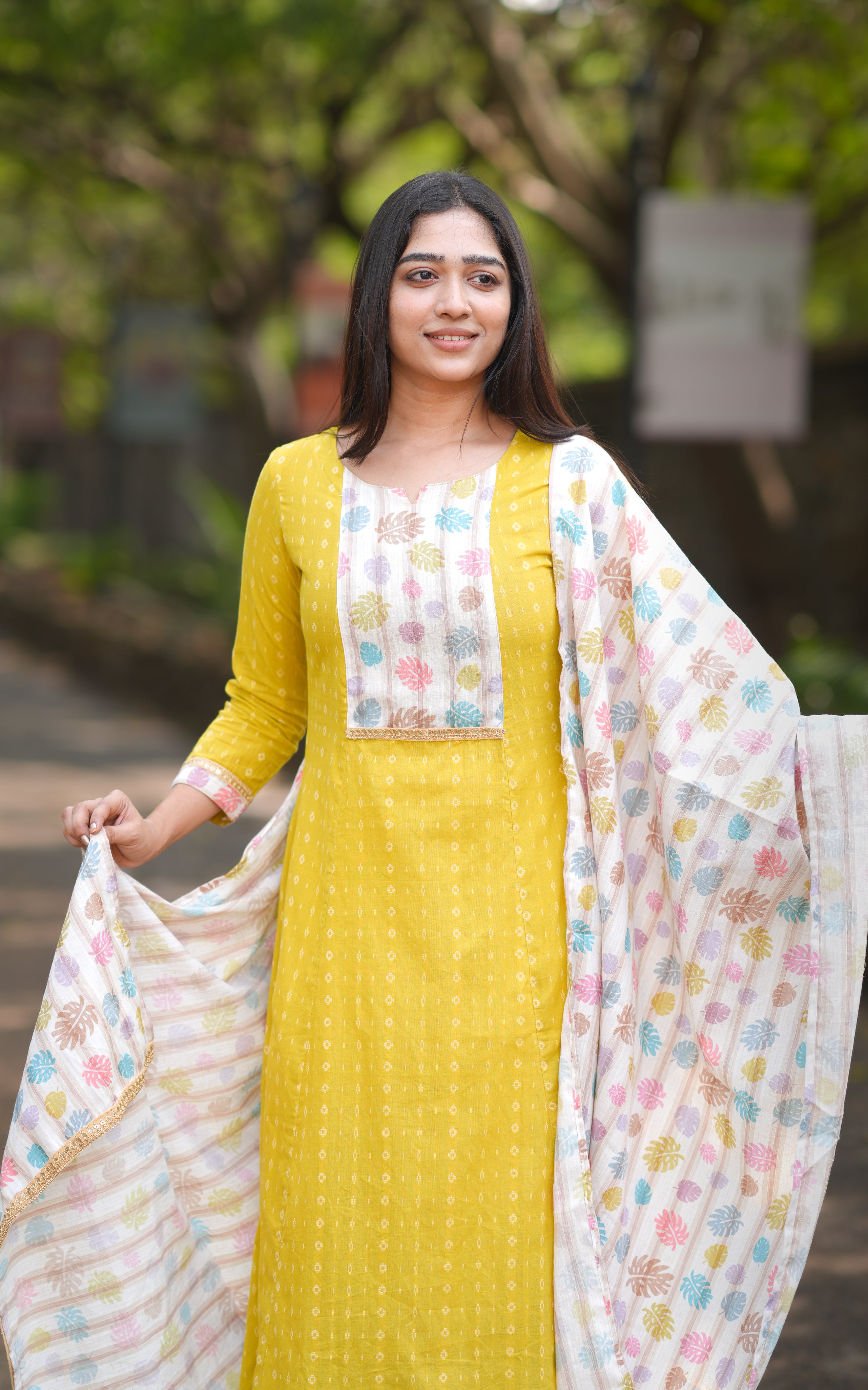 Agalya (Kurti+Dupatta)