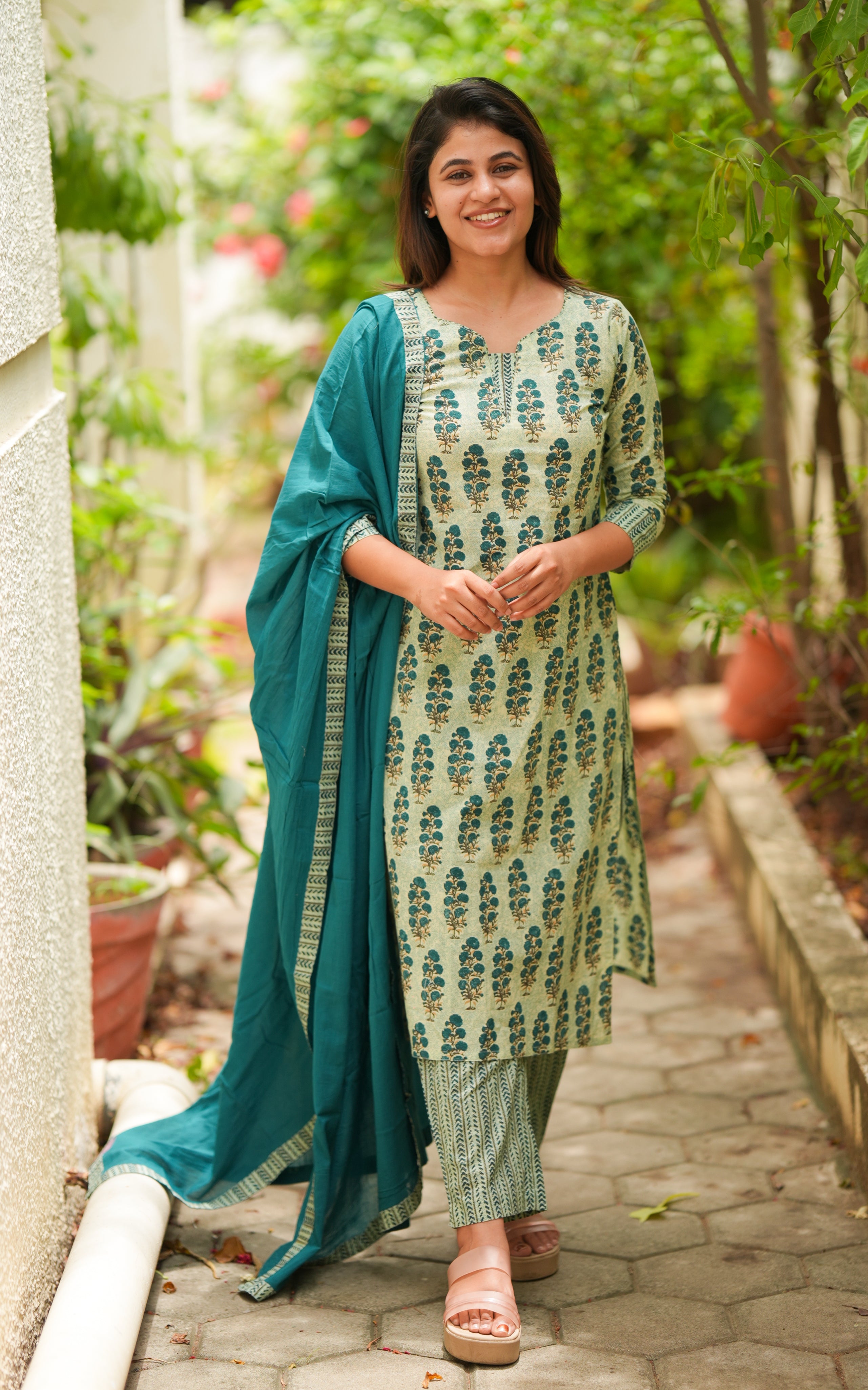 straight cut kurti with pant and dupatta