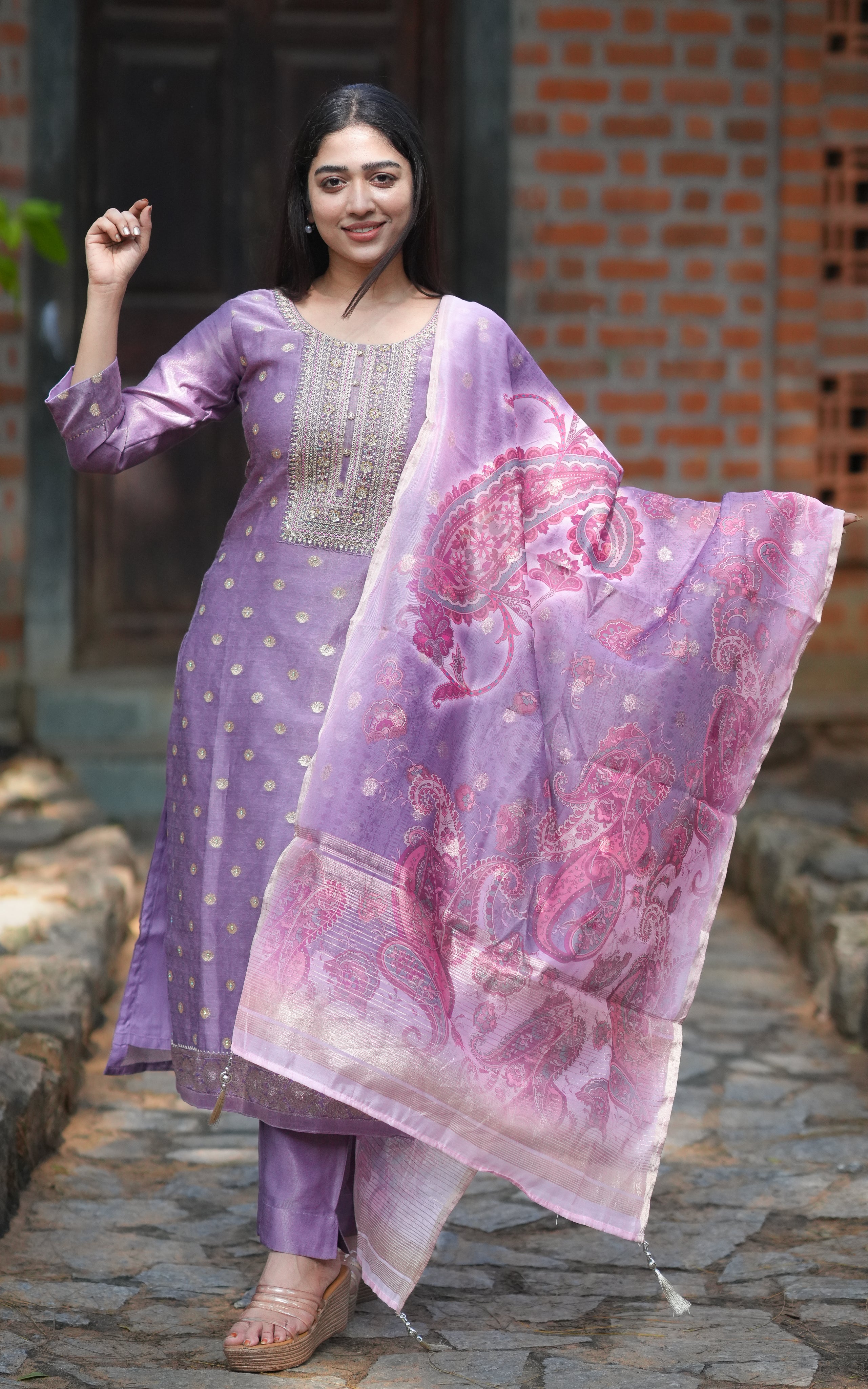 Ilaiyarani (Kurti+Pant+Dupatta)