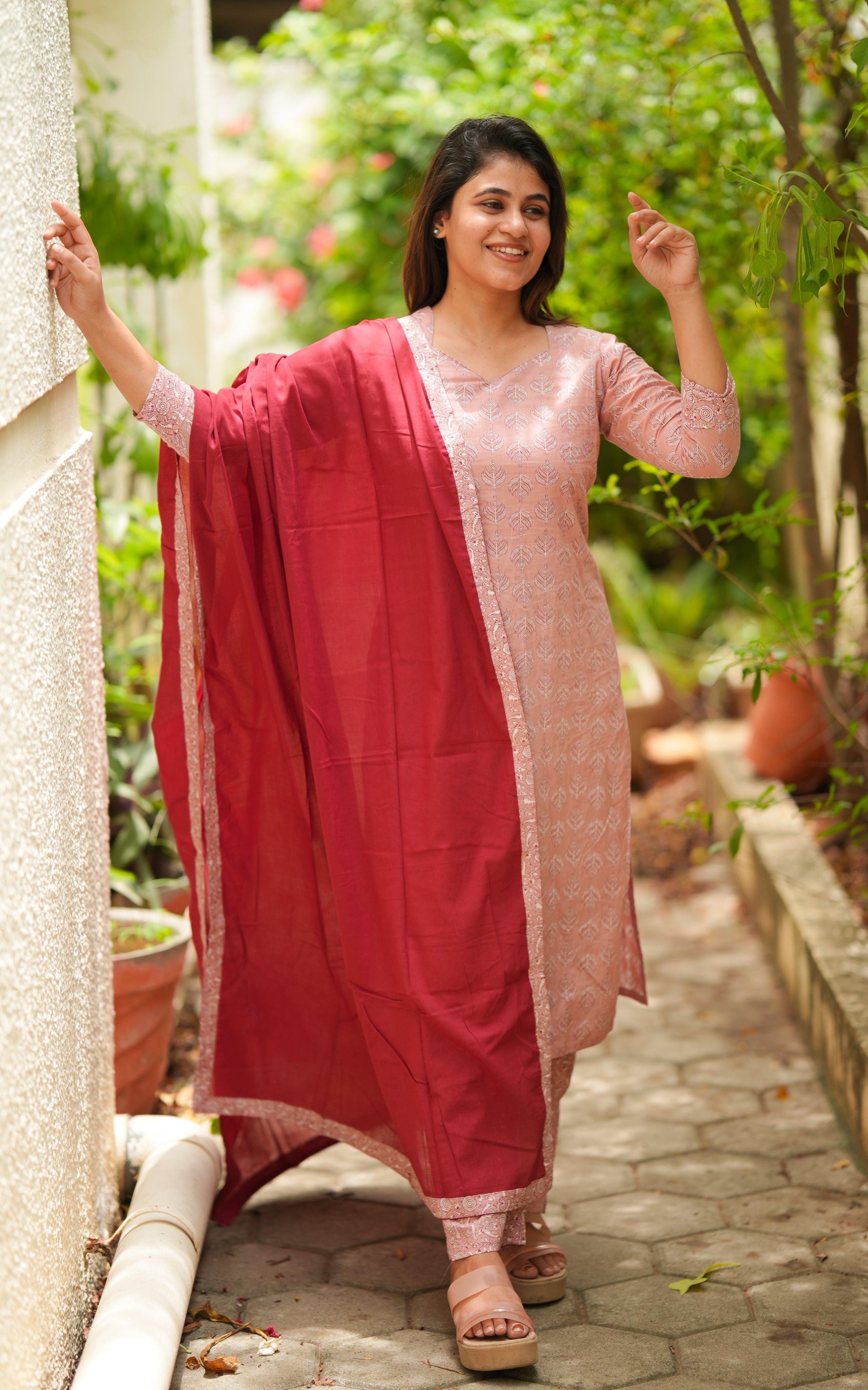 instore kurti bhuvi peach (kurti+pant+dupatta)