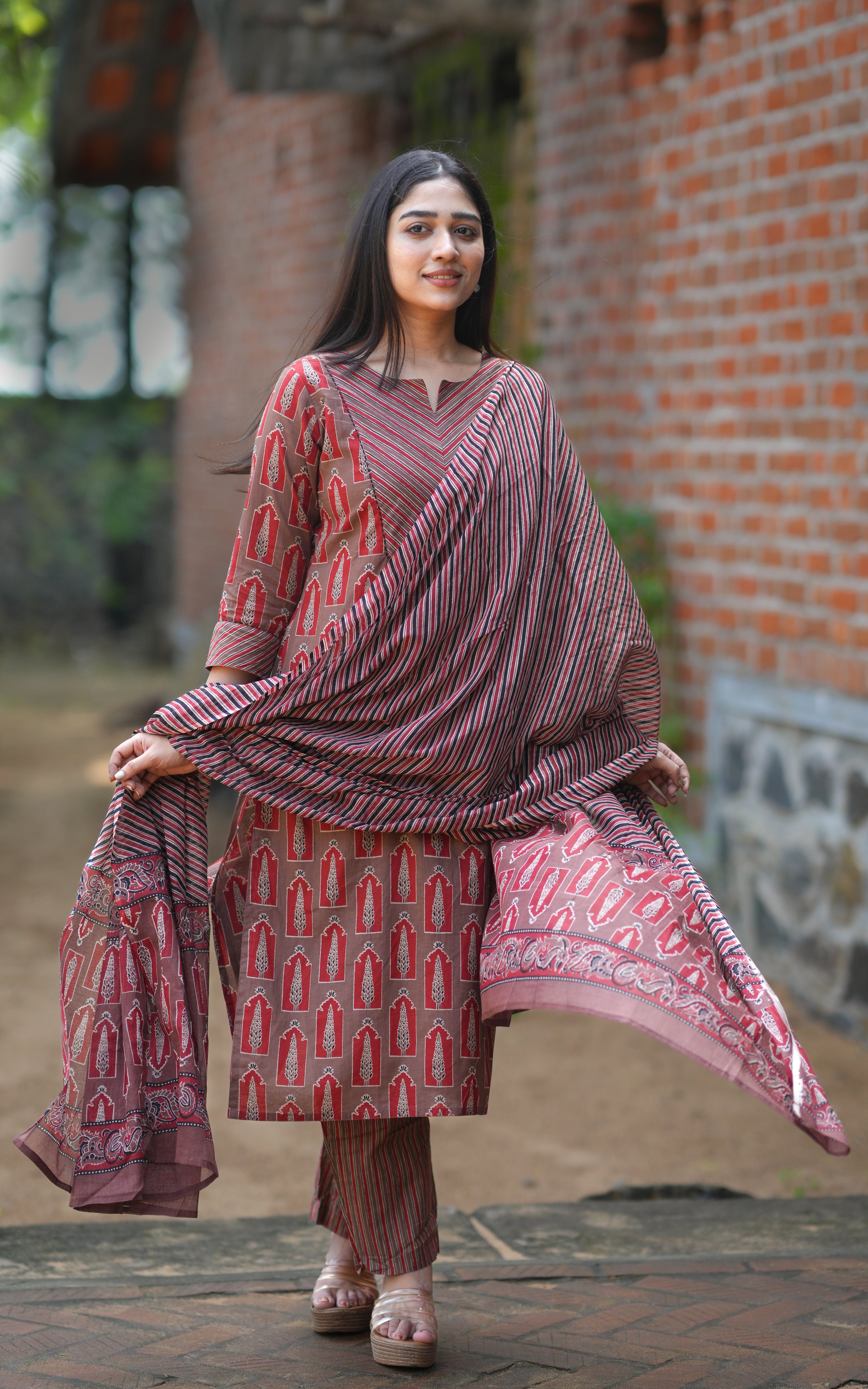 Mutamizh Brown (Kurti+Pant+Dupatta)