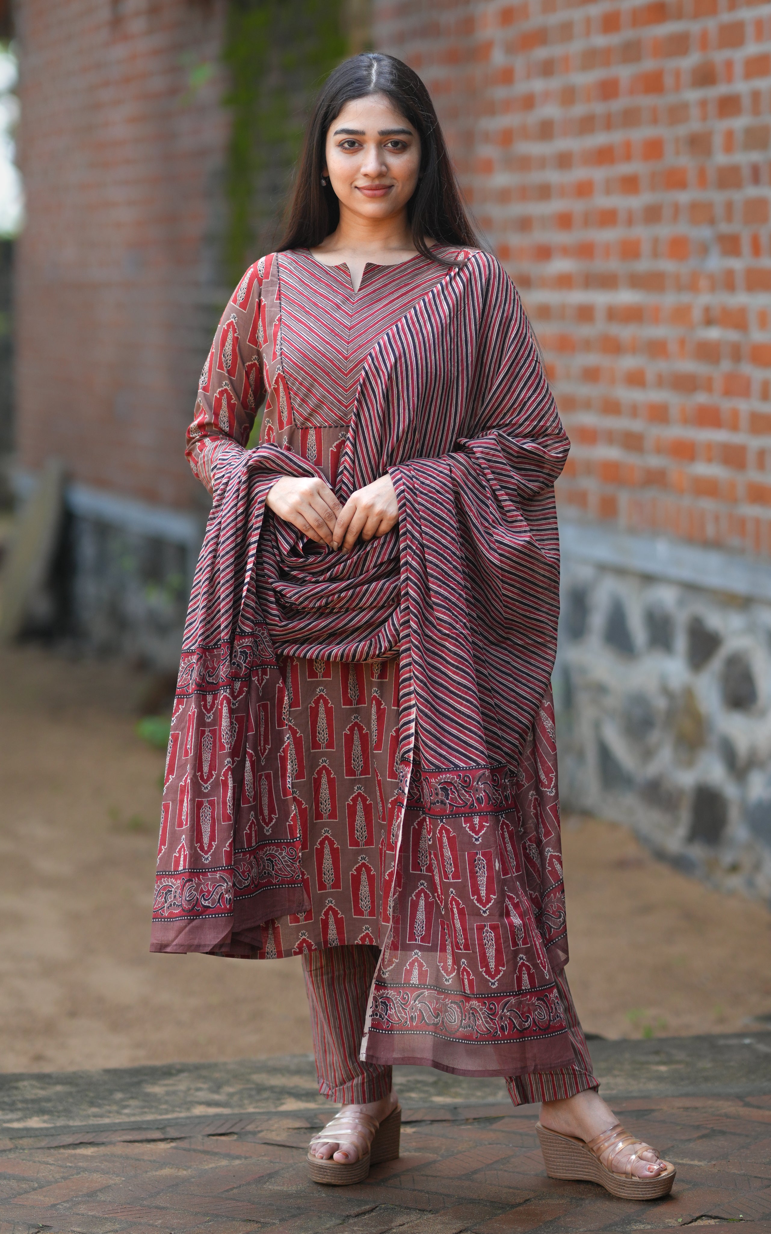 Mutamizh Brown (Kurti+Pant+Dupatta)