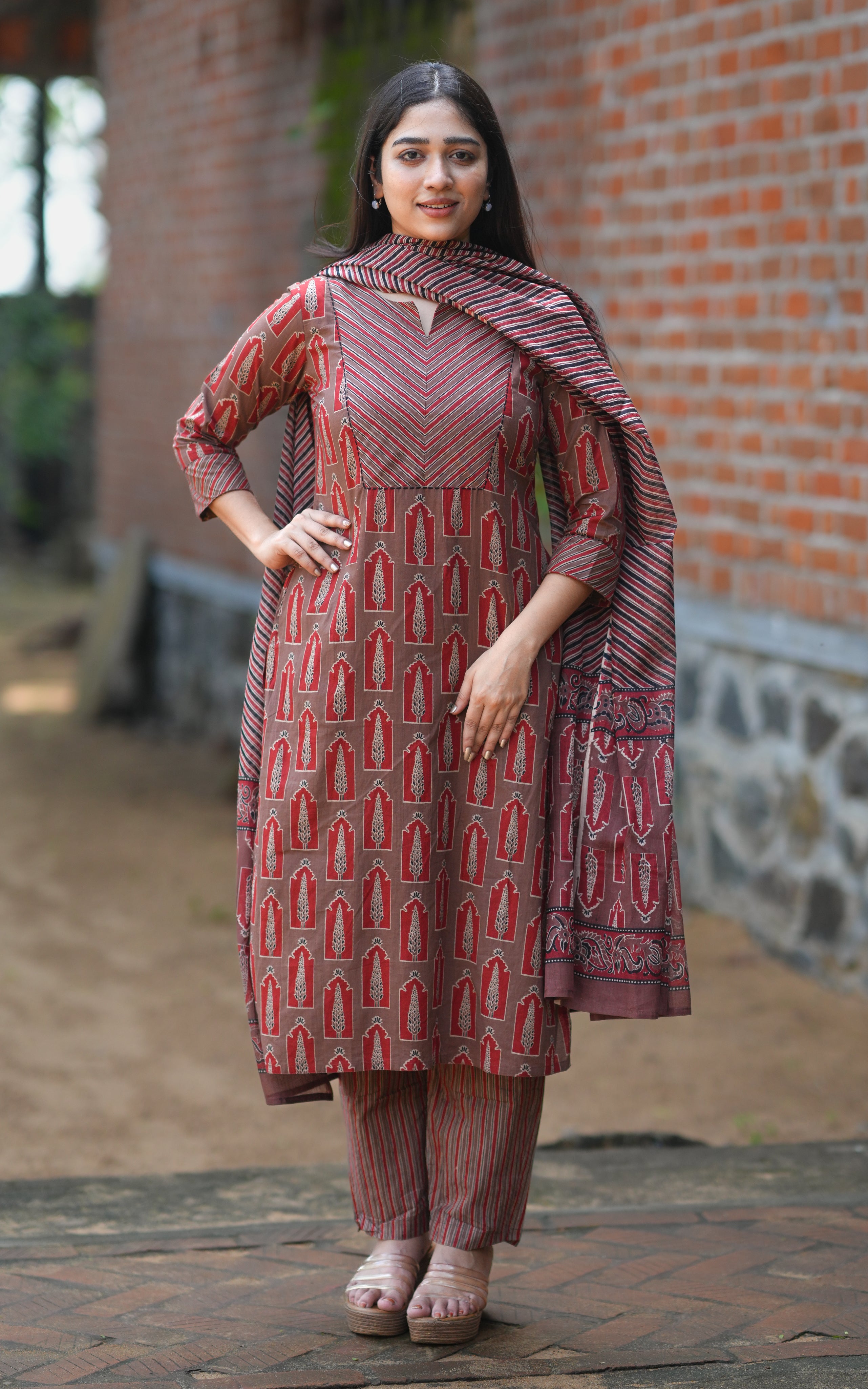 Mutamizh Brown (Kurti+Pant+Dupatta)