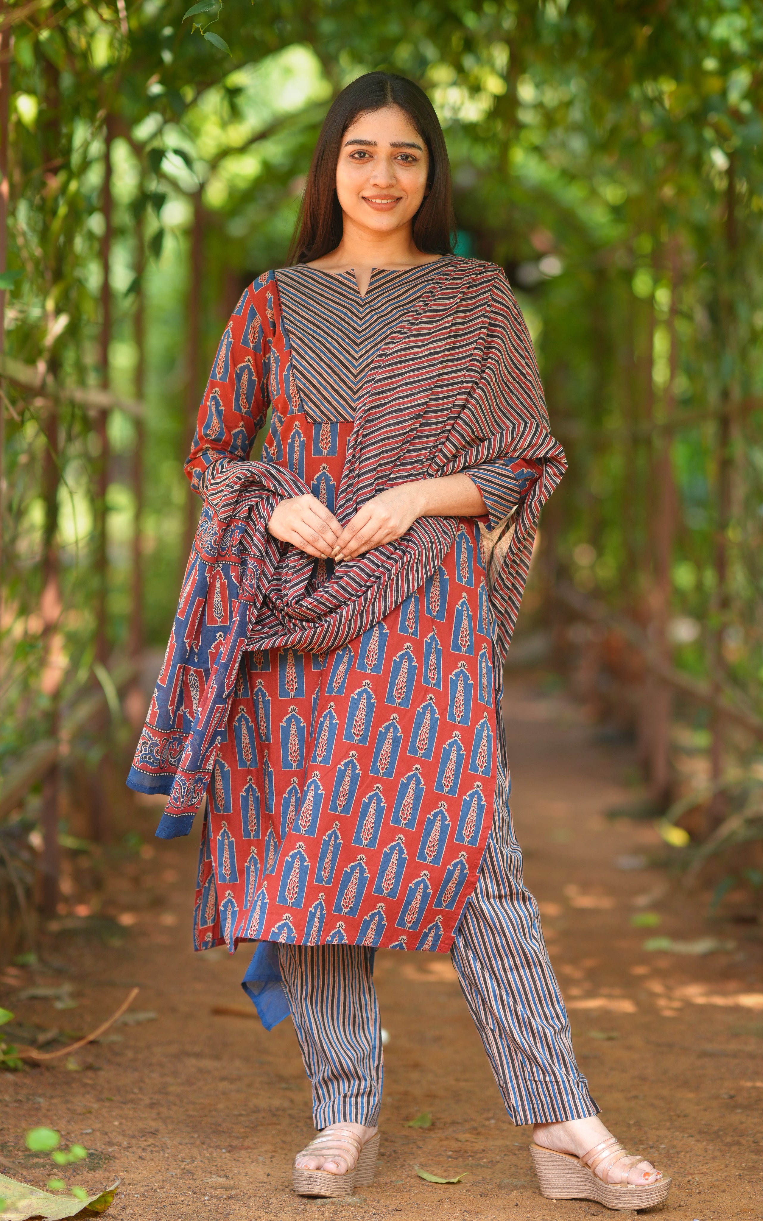 Printed cotton pants & dupatta