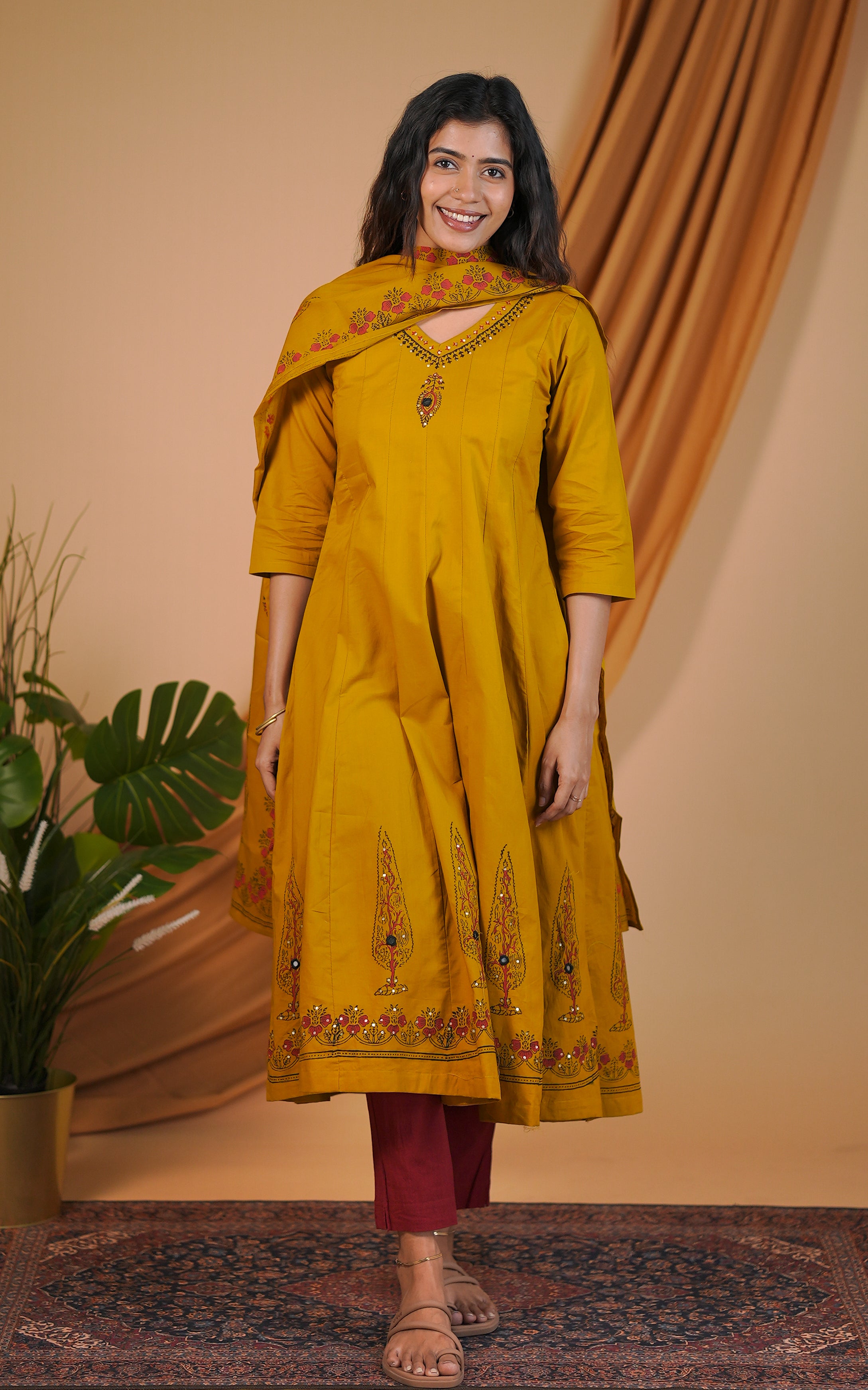 Adarsha A (Kurti+Dupatta)