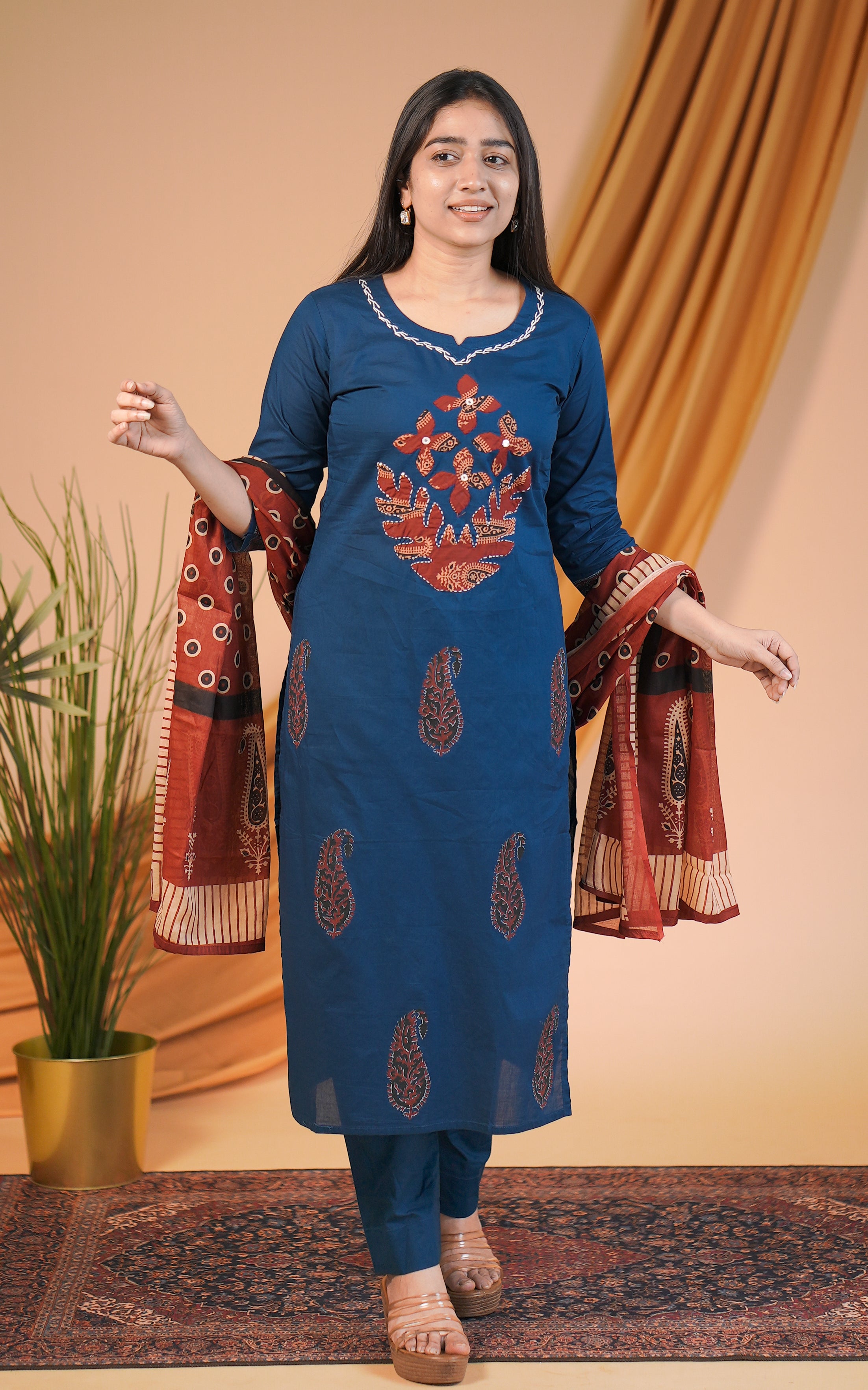 Ezhilmathi Handblock (Kurti+Pant+Dupatta)