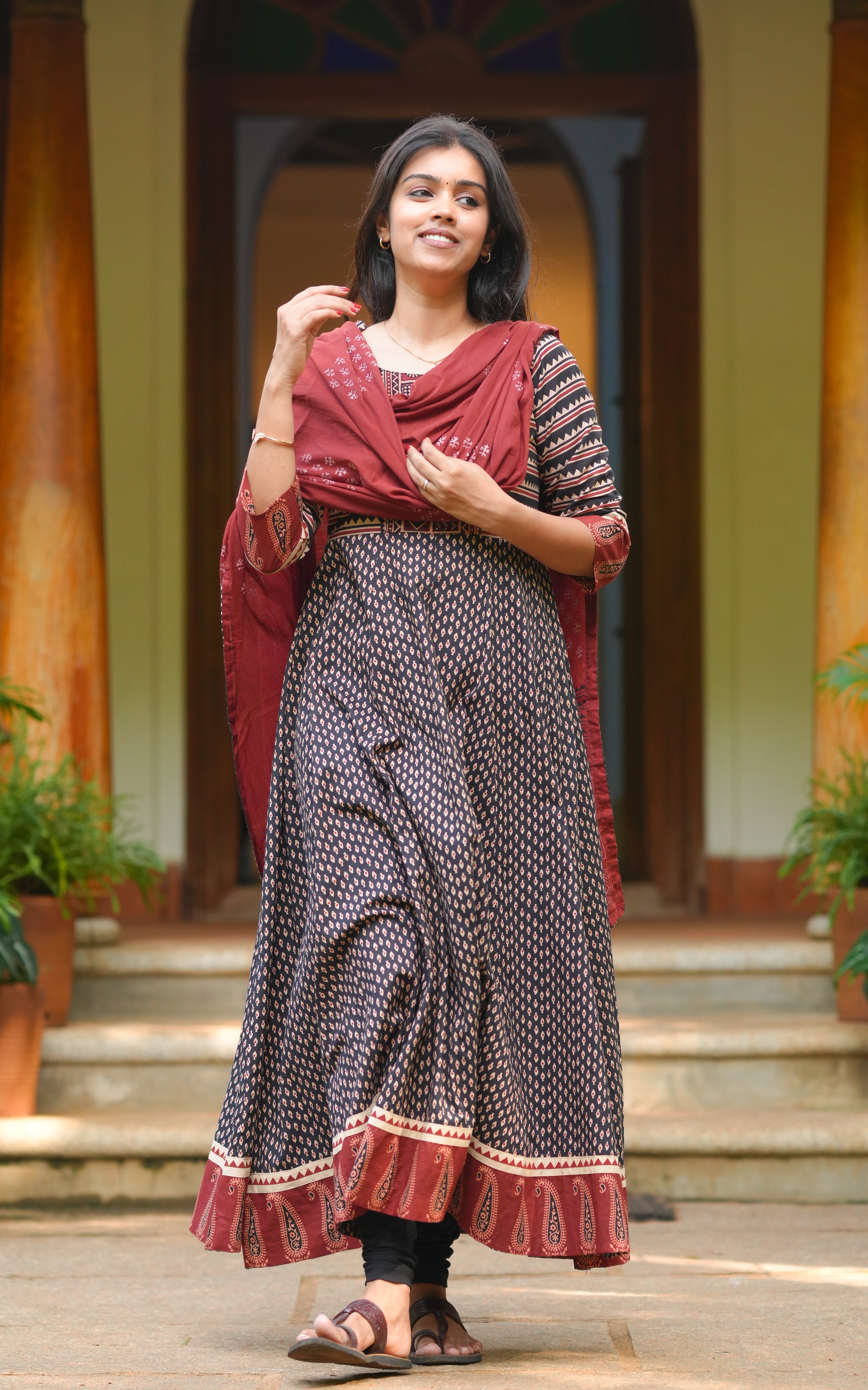 Yohini (Kurti+Dupatta) KURTIS Instore