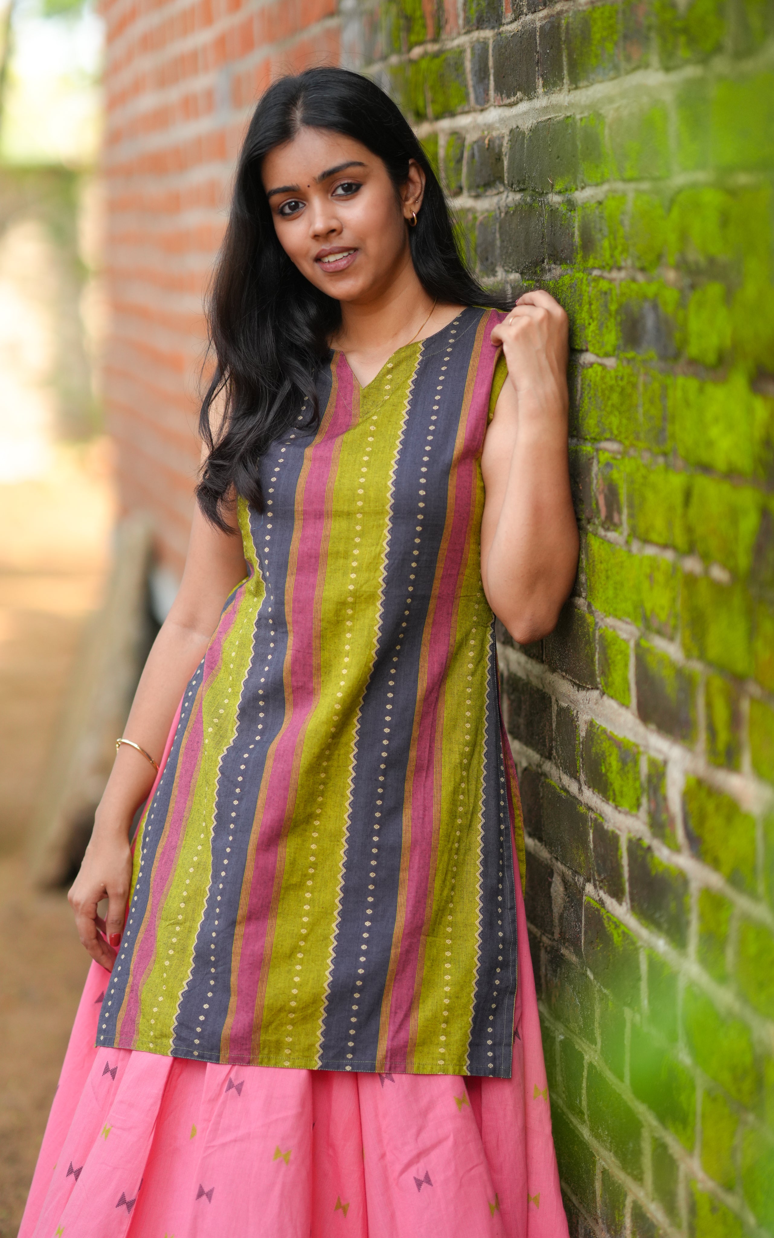 Aravika (Skirt+Top) KURTIS instore