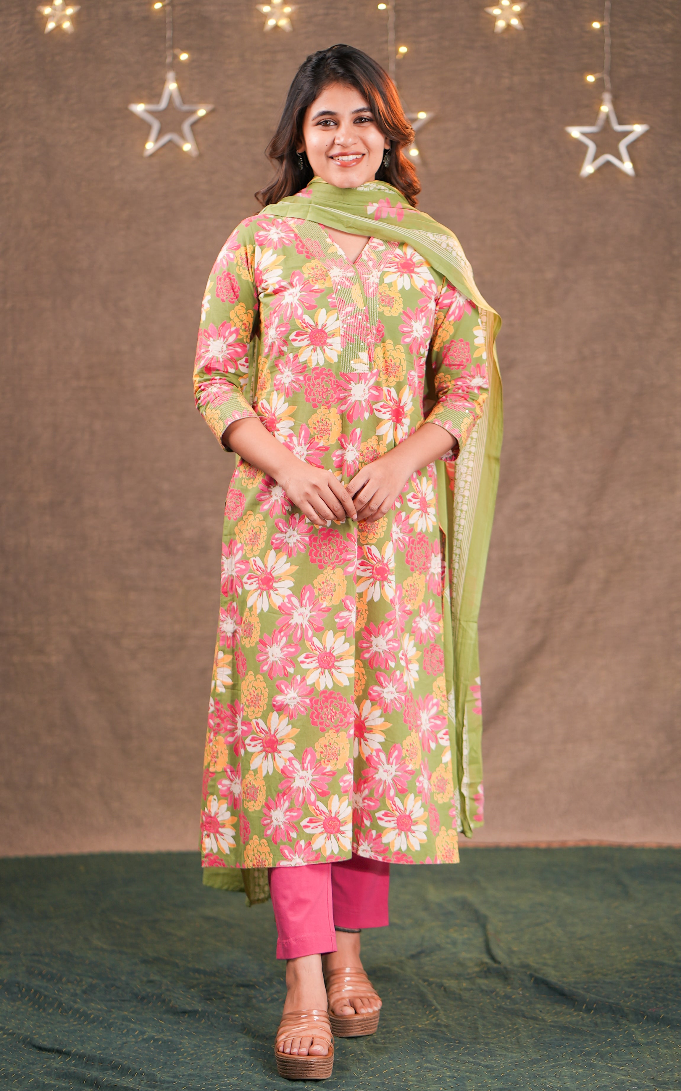 Kalaimathi A (Kurti+Dupatta)