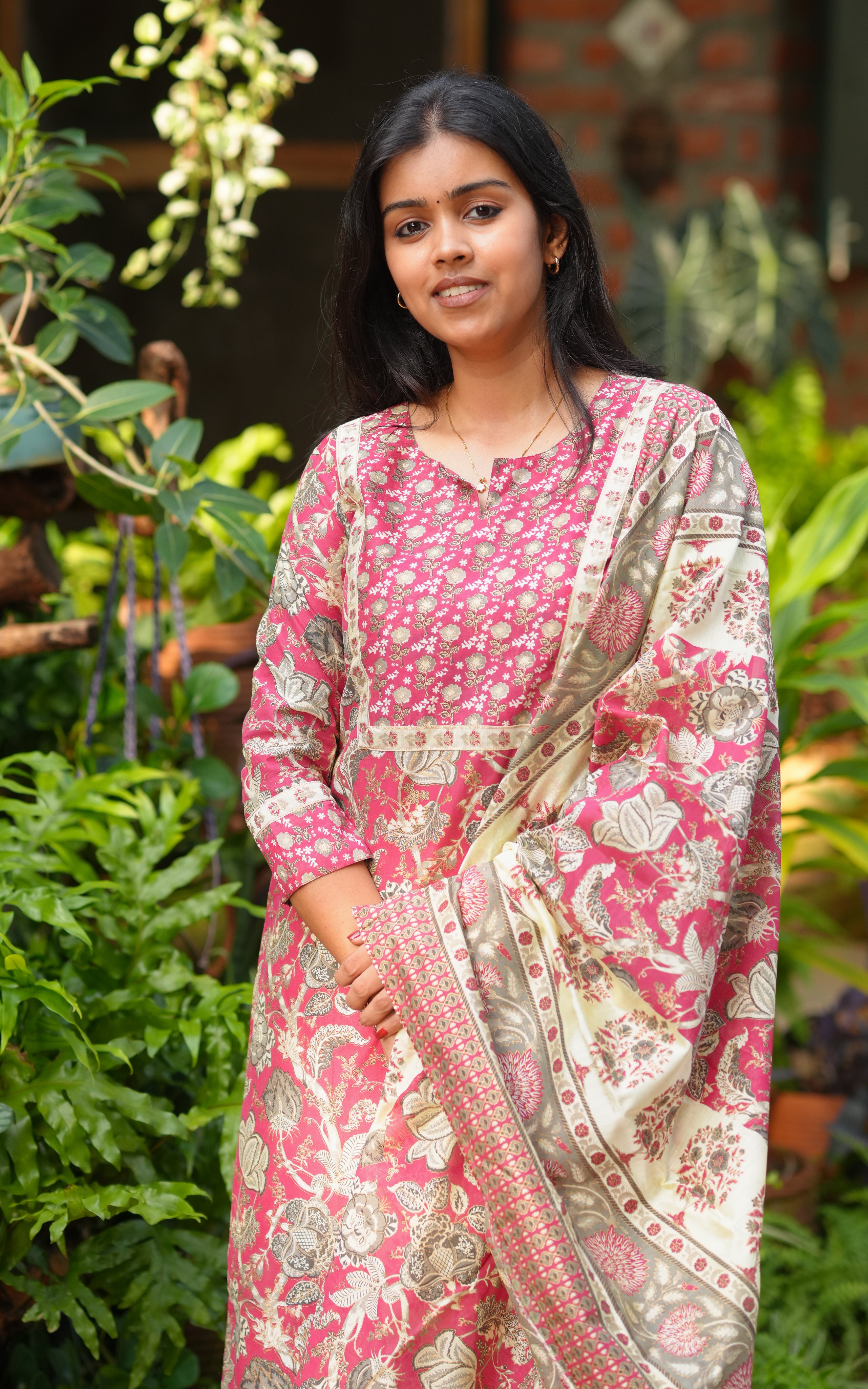 Ashya Pink (Kurti+Dupatta)