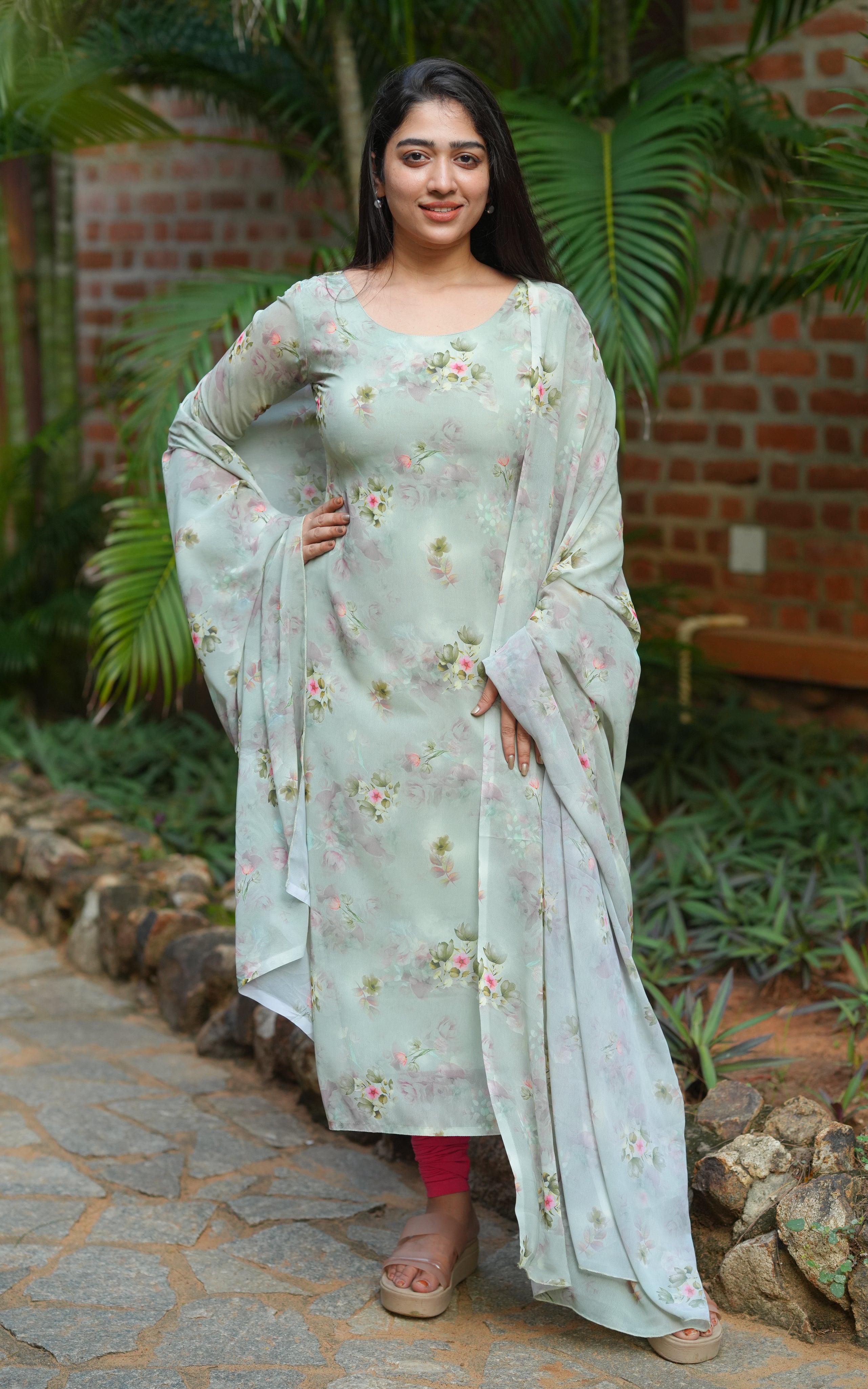 Yashmika C (Kurti+Dupatta)