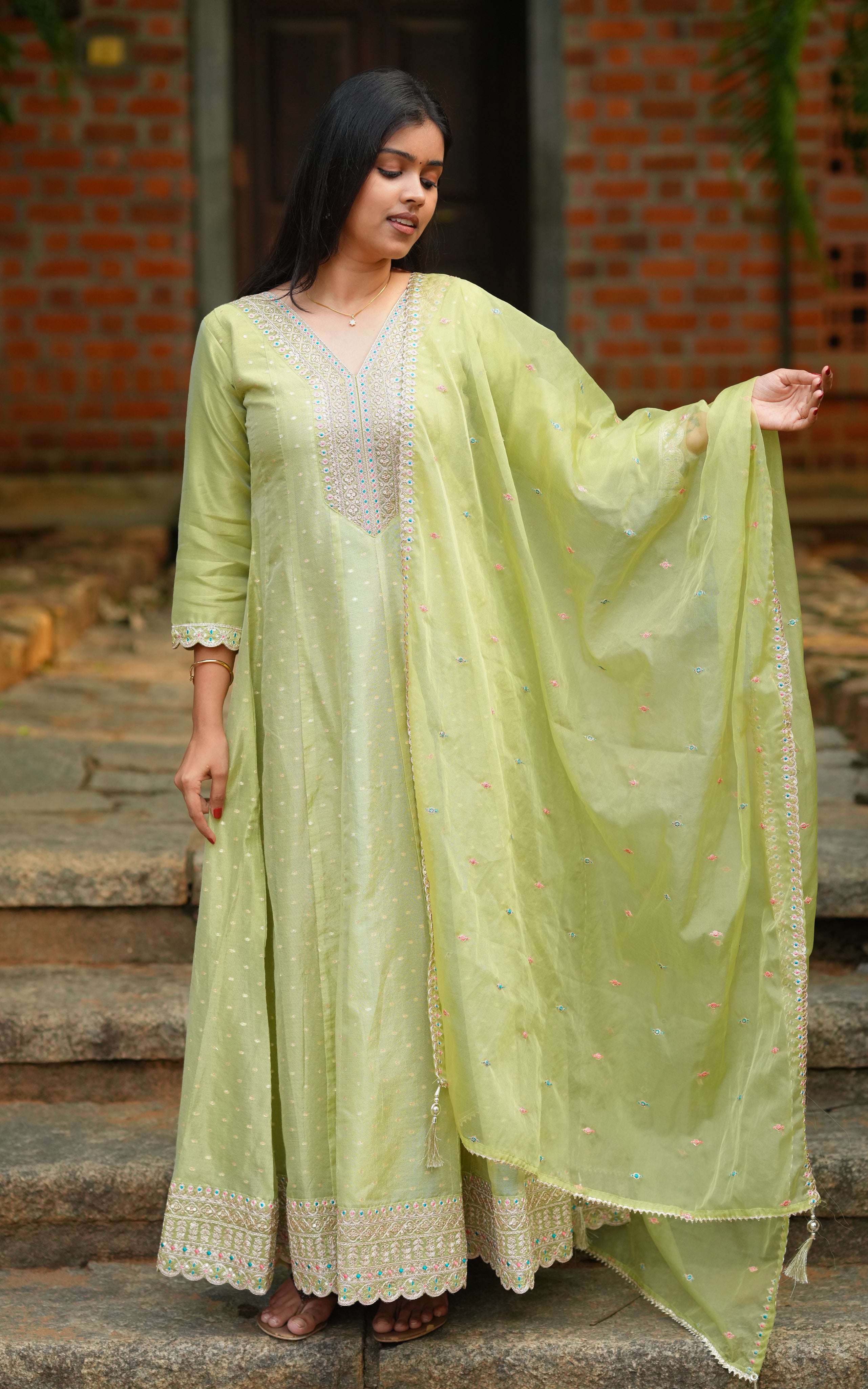 Aaradhisha (Kurti+Dupatta) KURTIS Instore