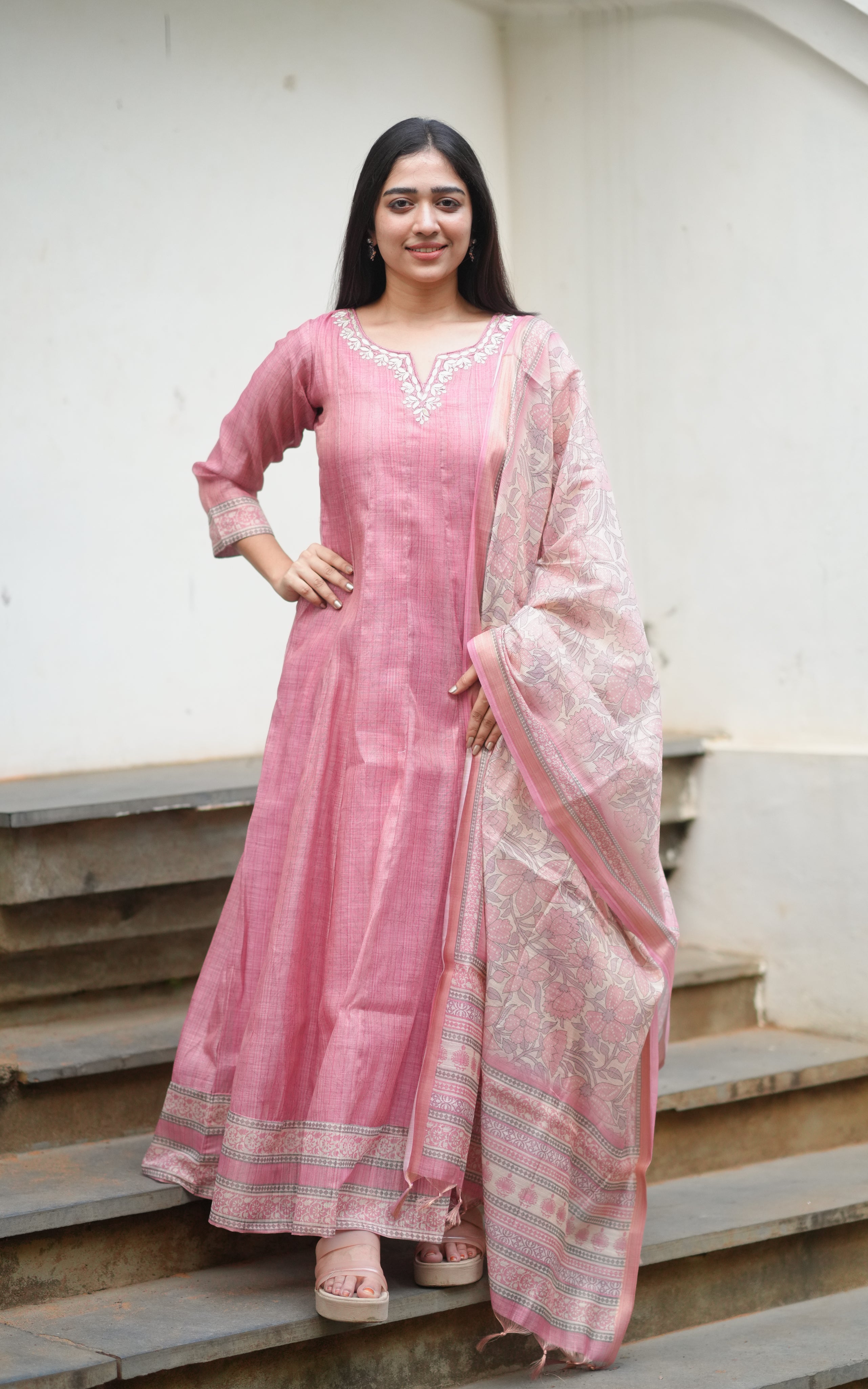 Umavadhi (Kurti+Dupatta) KURTIS Instore