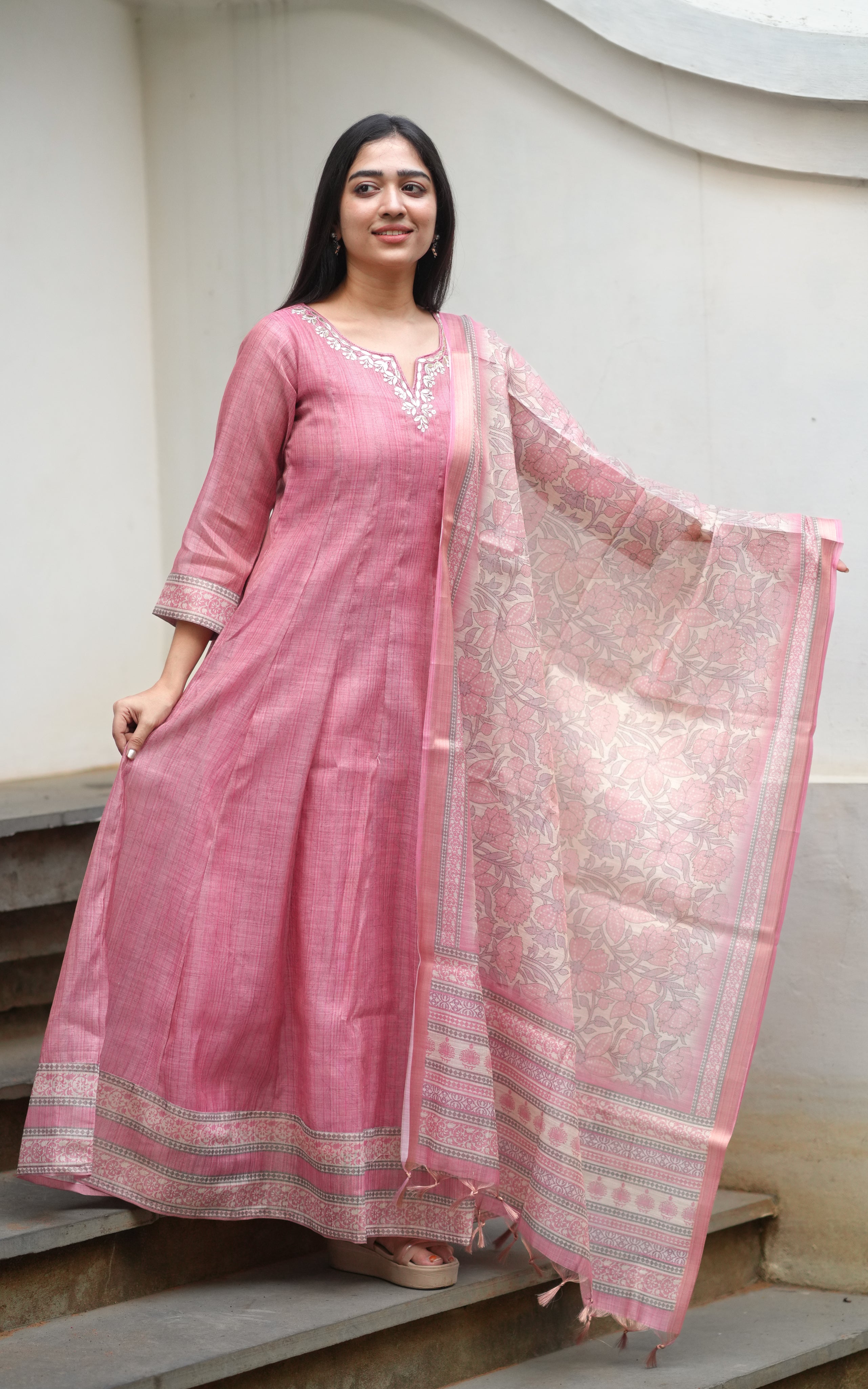 Umavadhi (Kurti+Dupatta) KURTIS Instore