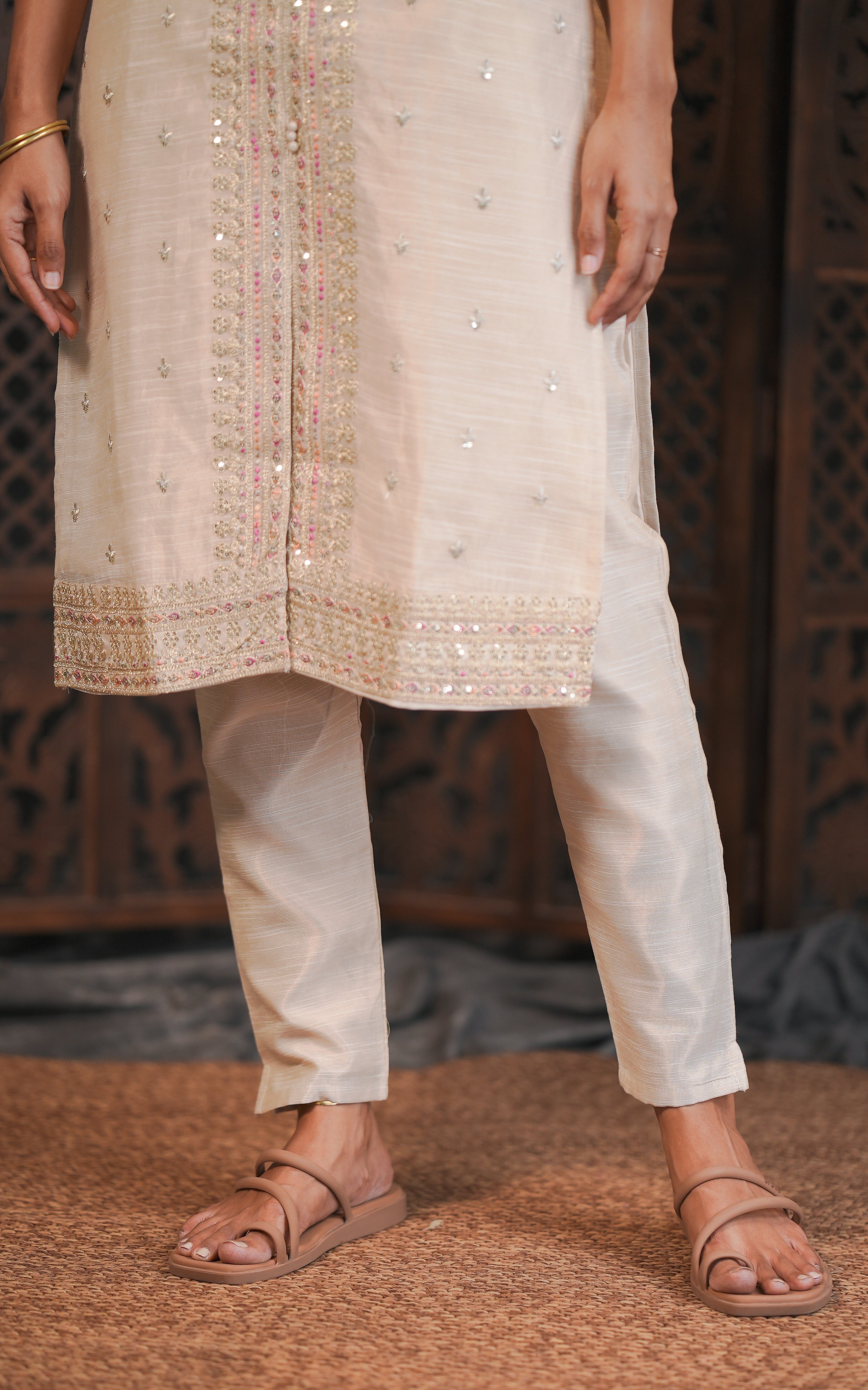 Praneeka (Kurti+Pant+Dupatta)