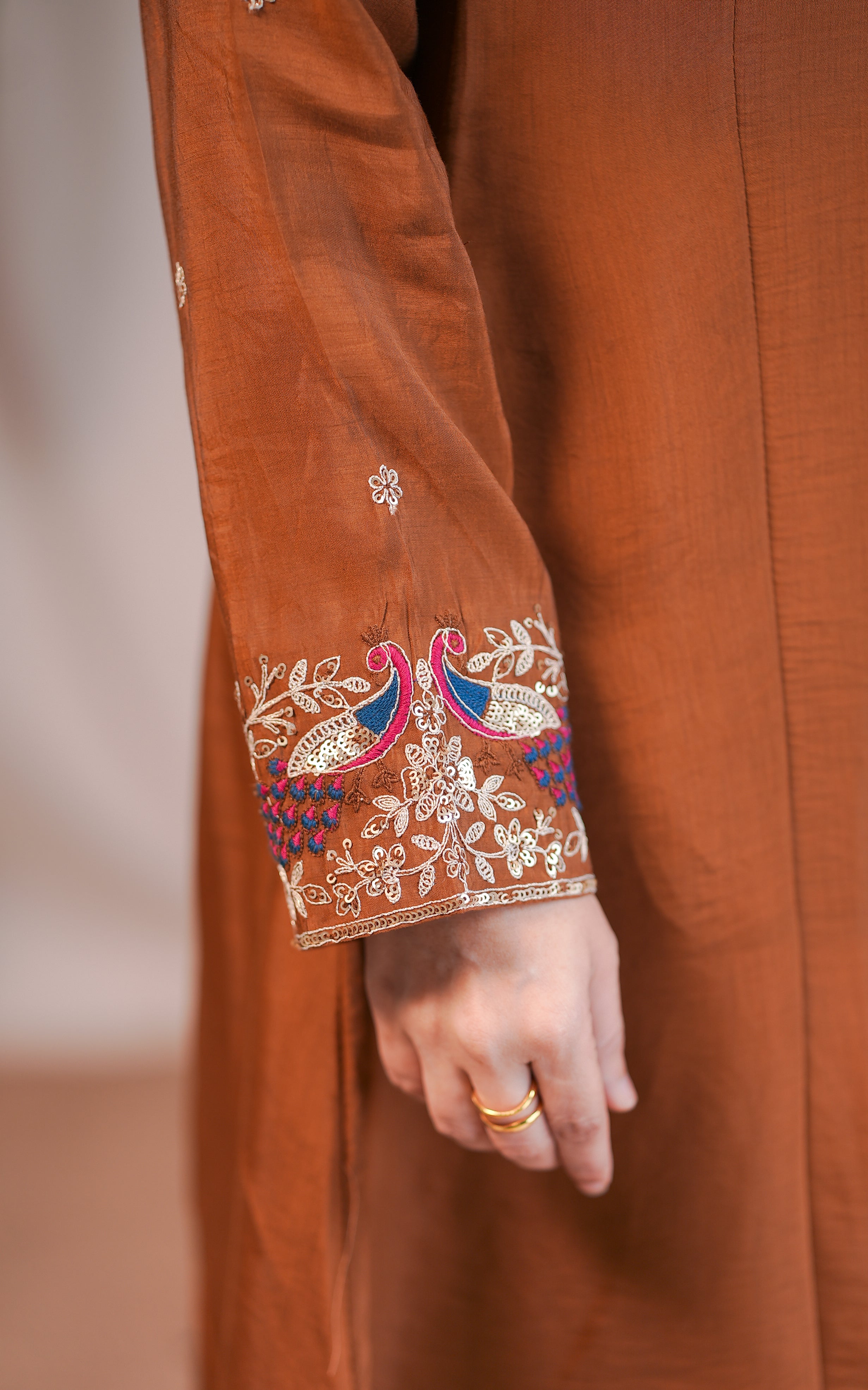Tejasvi A (Kurti+Dupatta)