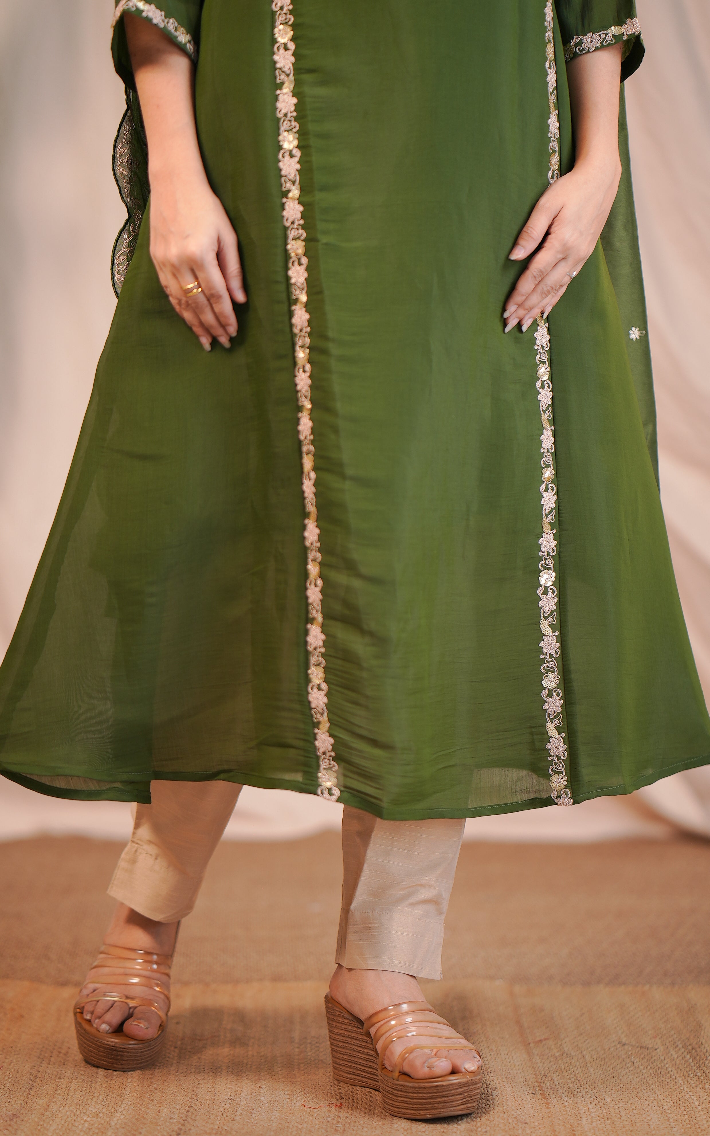 Zayara B (Kurti+Dupatta)