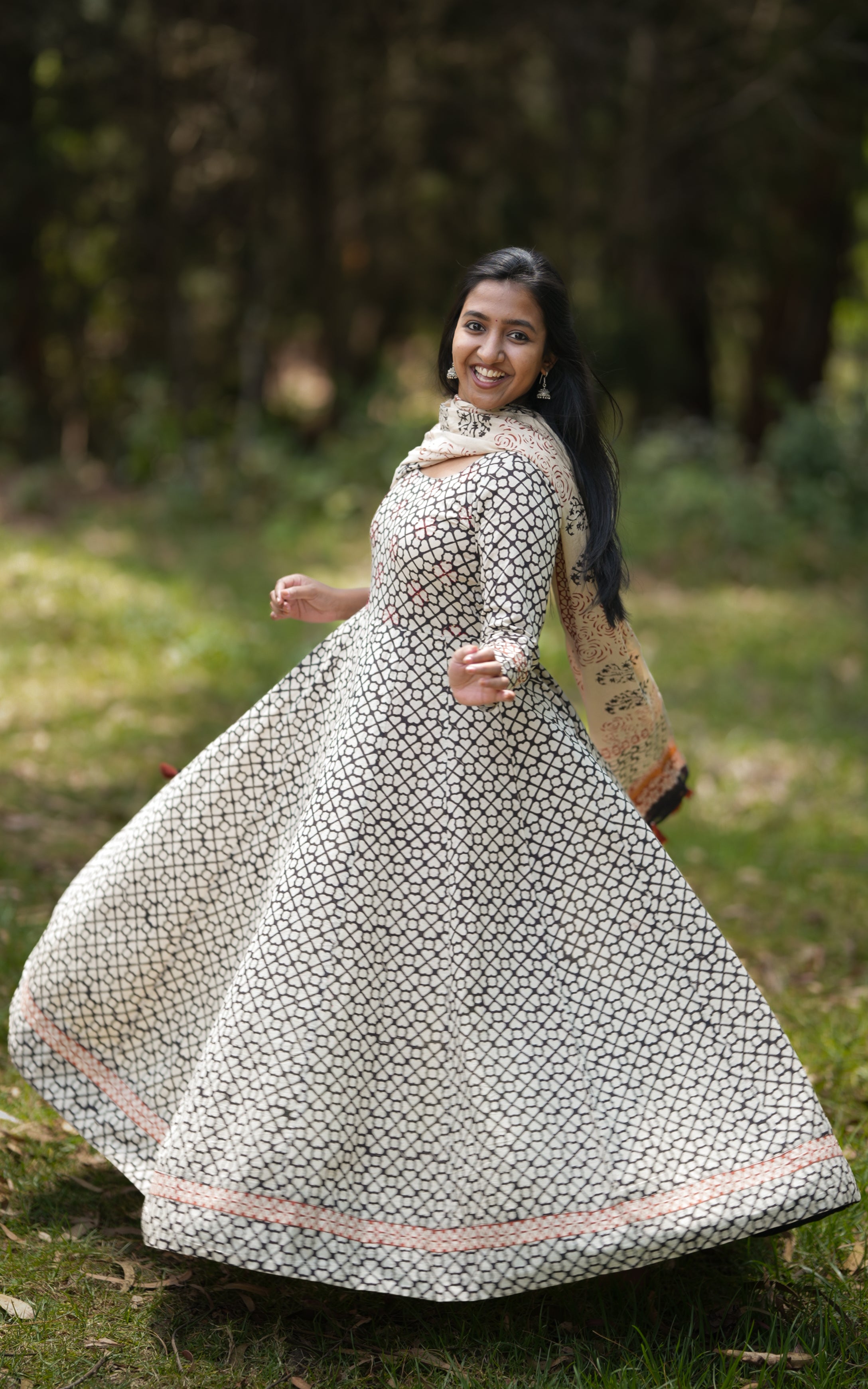 Anupriya E (Kurti+Dupatta)