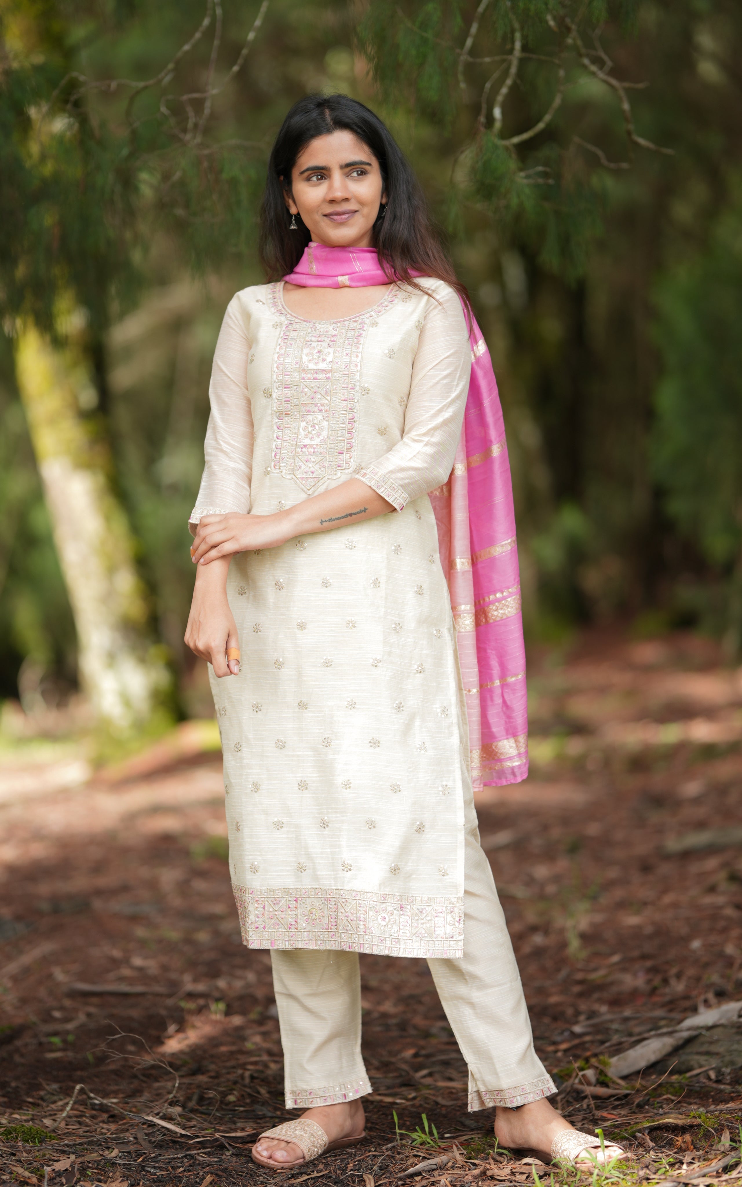 Sindhuja (Kurti+Pant+Dupatta)